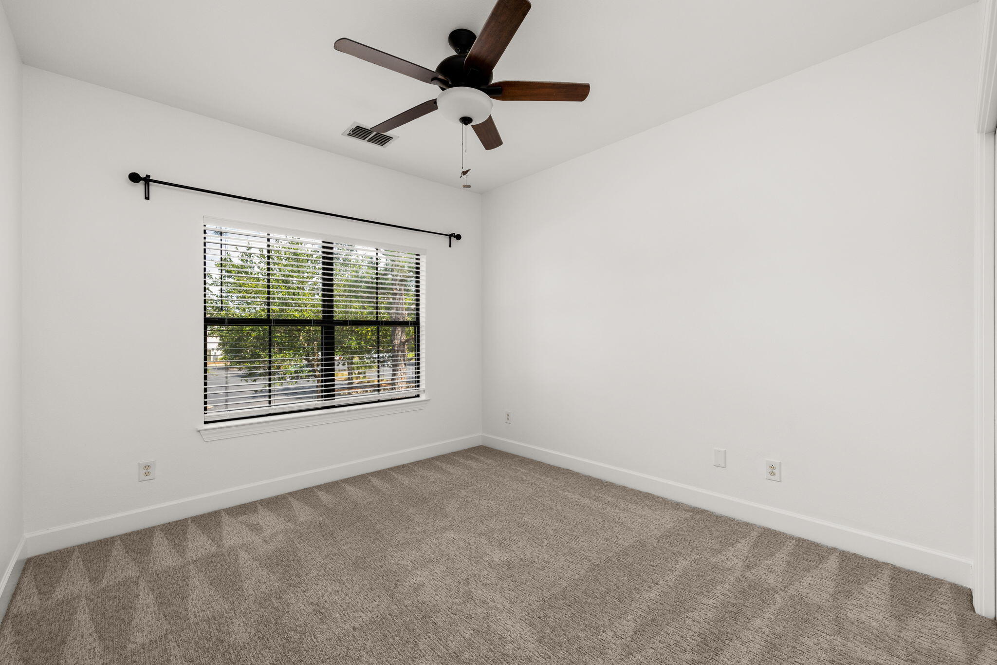 SOUTH HAVEN TOWNHOMES - Residential