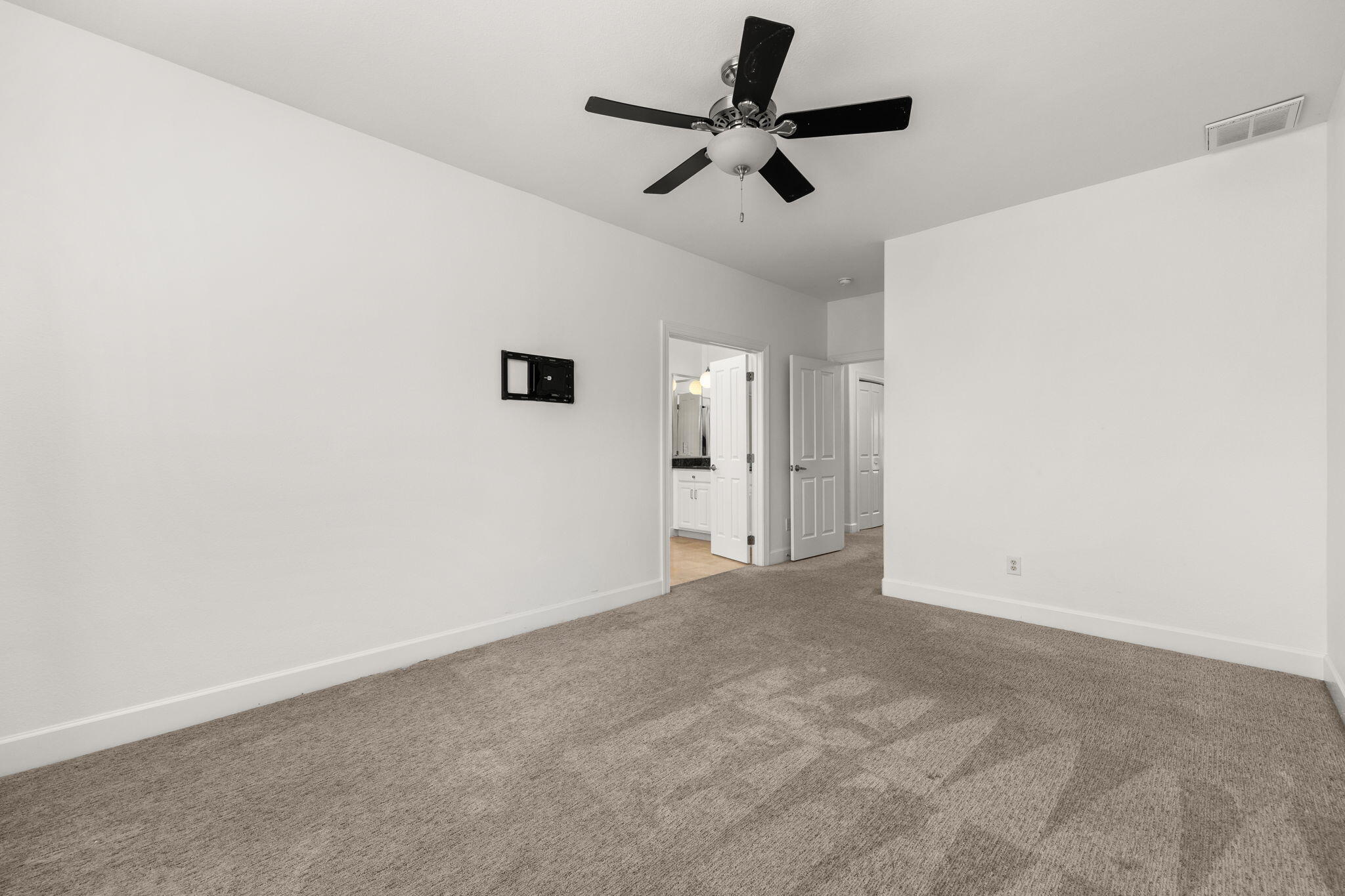 SOUTH HAVEN TOWNHOMES - Residential