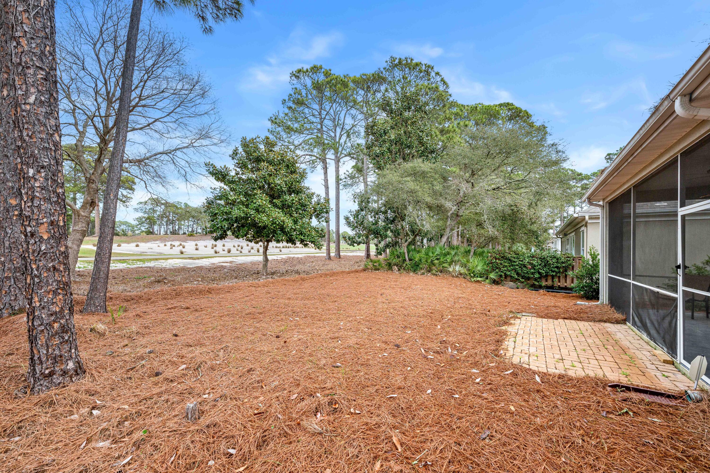 FAIRWAY VILLAS - Residential