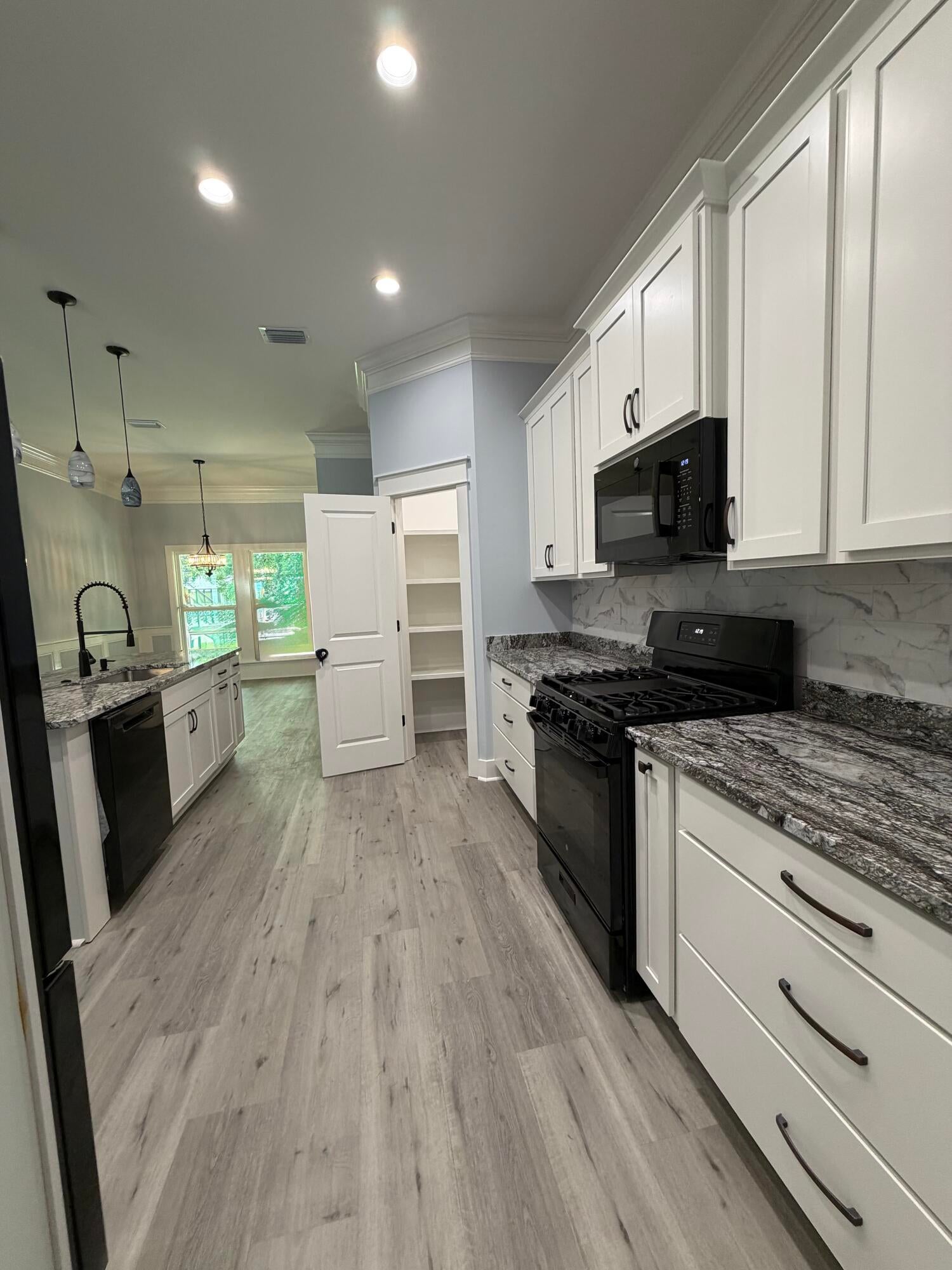 BAYOU POQUITO - Residential