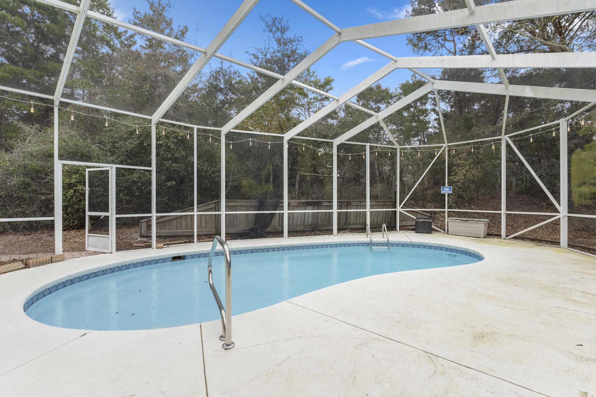 ***STR Rental Friendly ****Brand-new roof installed on 1/23/2026. Welcome to this stunning and currently the only single-family home in the coveted Tops'l community. This exceptional 3-bedroom, 3-bathroom residence offers the perfect blend of luxury, comfort, and investment potential. Whether you're searching for a primary home, vacation retreat, or income-producing property, this home truly has it all.
From the moment you step inside, you'll be captivated by the gorgeous flooring that flows seamlessly throughout the home. Large, picturesque windows flood the living spaces with natural light, creating an inviting and airy atmosphere.