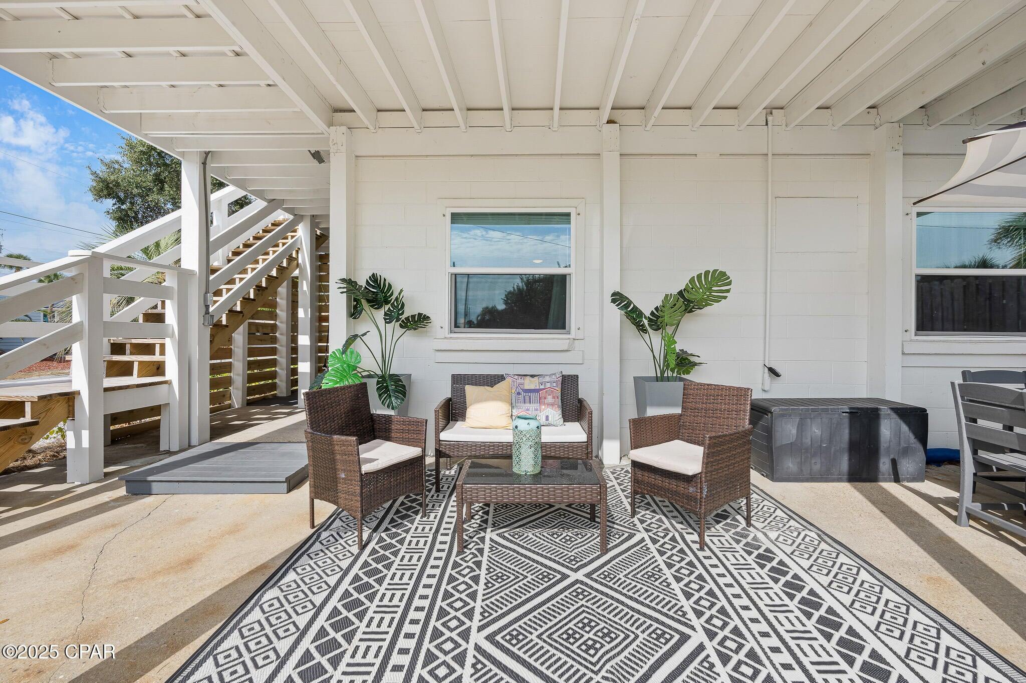 RIVIERA BEACH - Residential