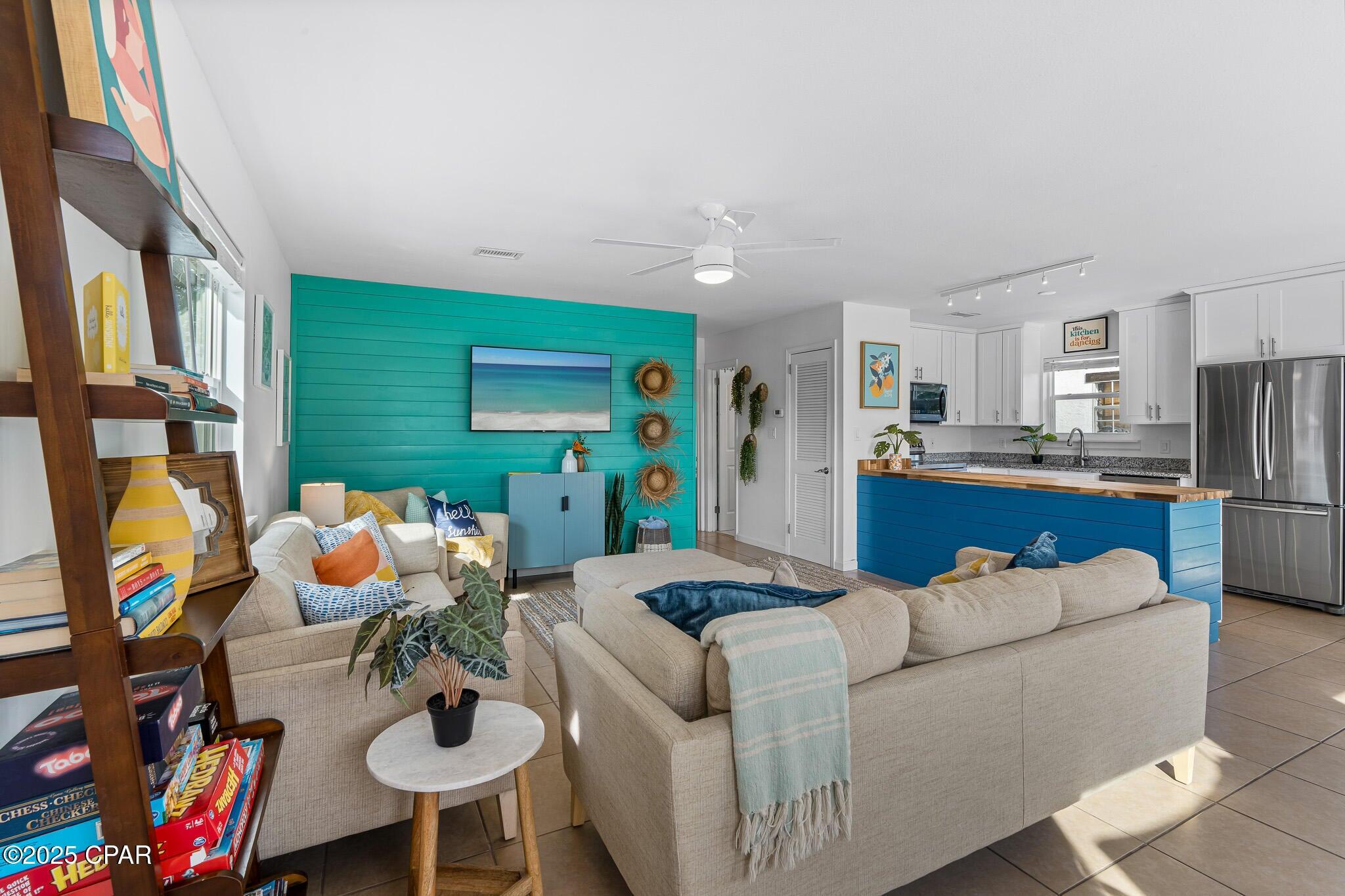 RIVIERA BEACH - Residential