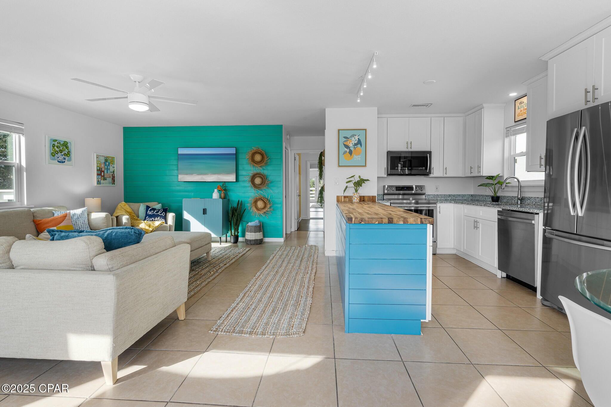 RIVIERA BEACH - Residential