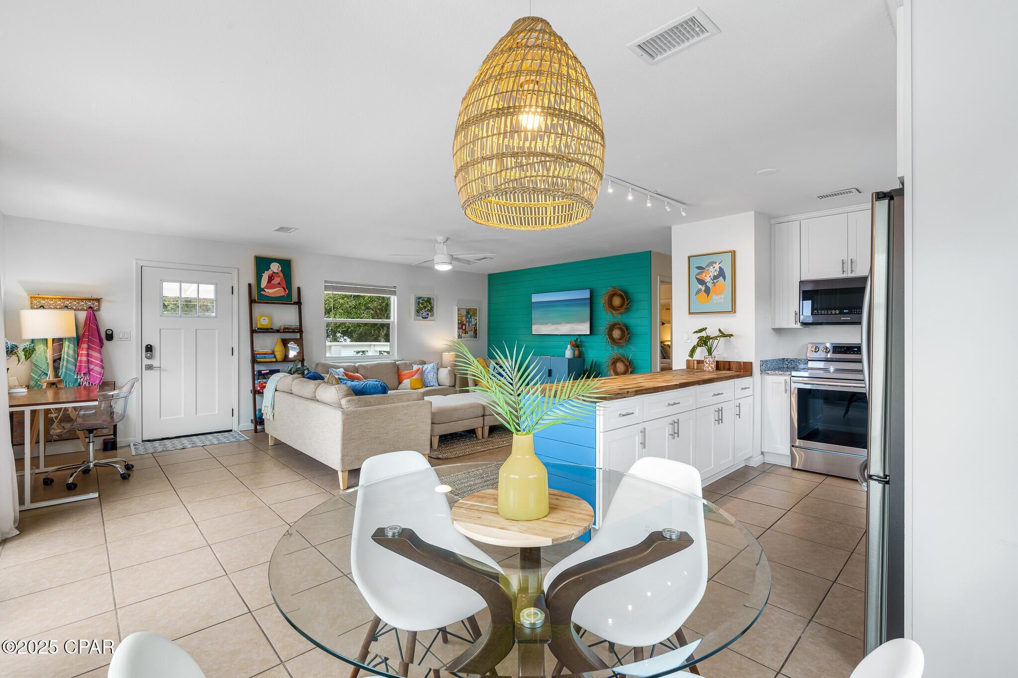 RIVIERA BEACH - Residential