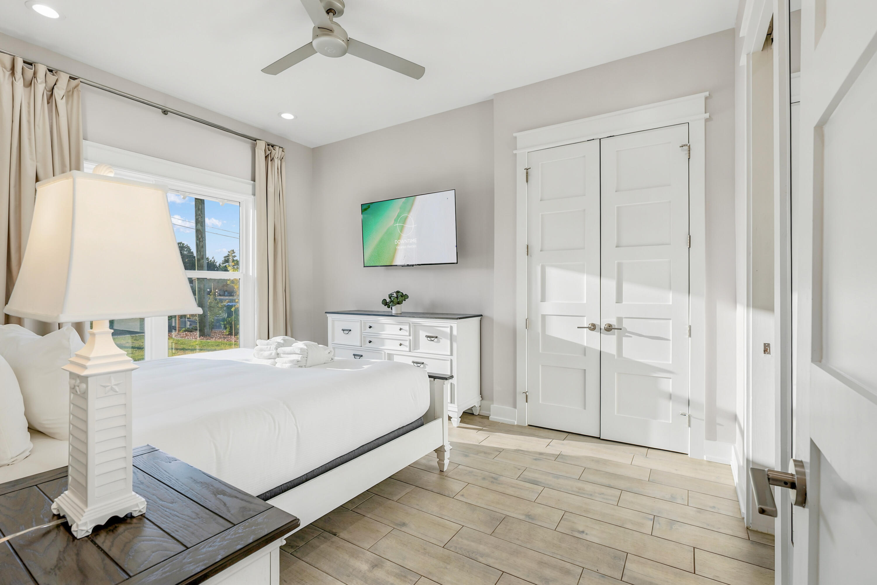 LAGUNA BEACH - Residential