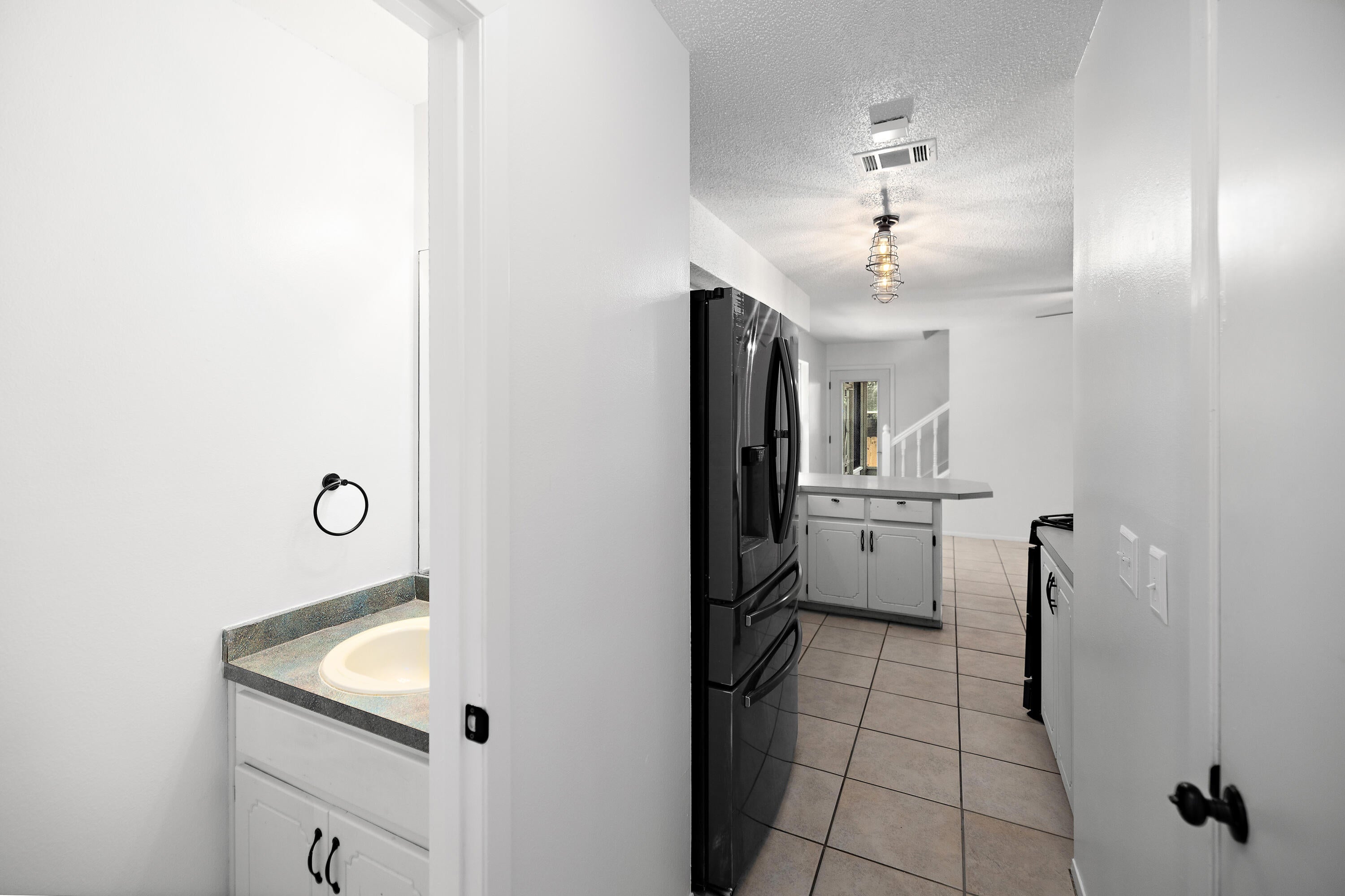 COLLEGE OAKS - Residential