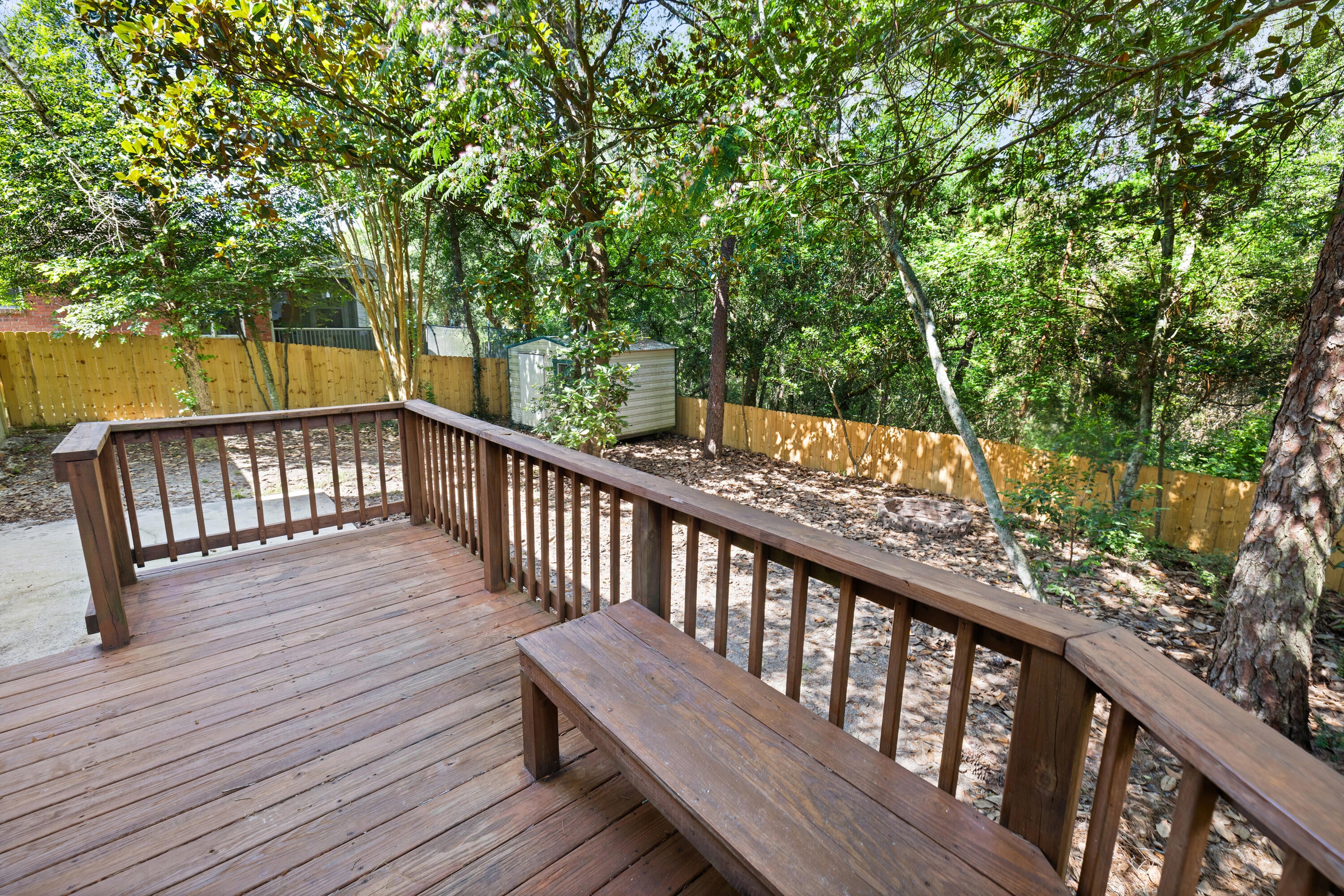COLLEGE OAKS - Residential