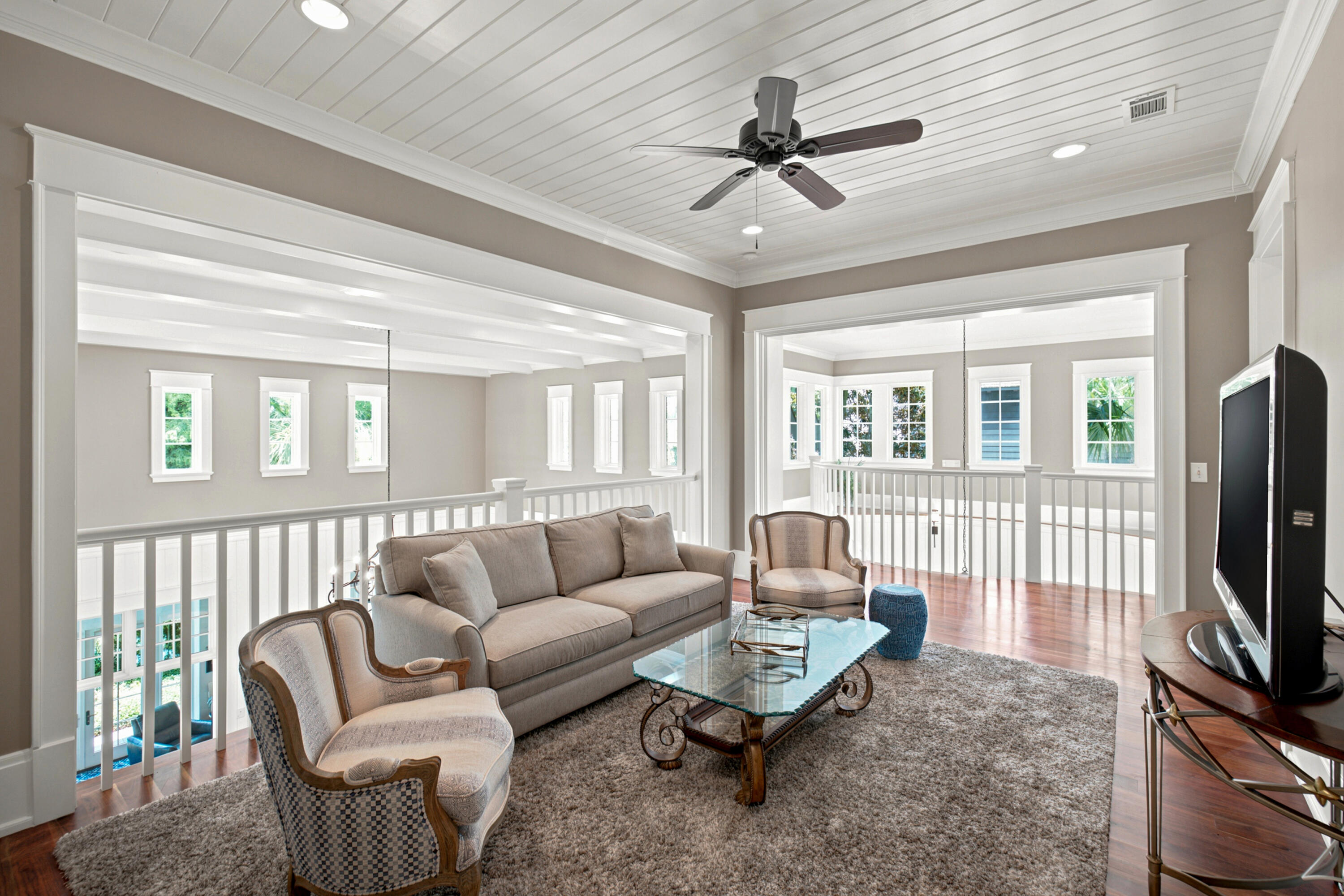 ISLAND ESTATES - Residential