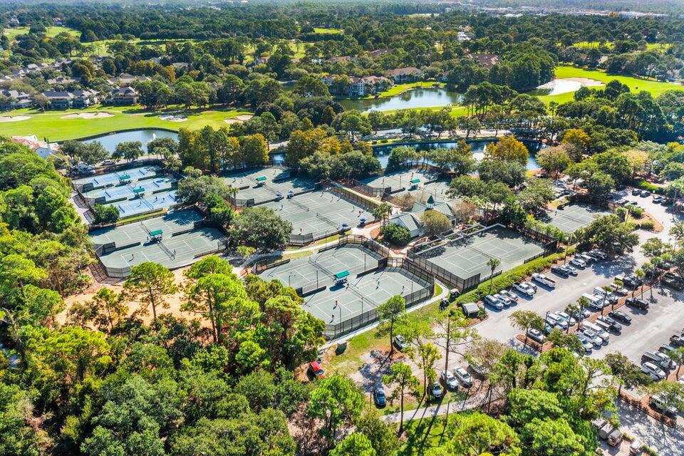ISLAND ESTATES - Residential