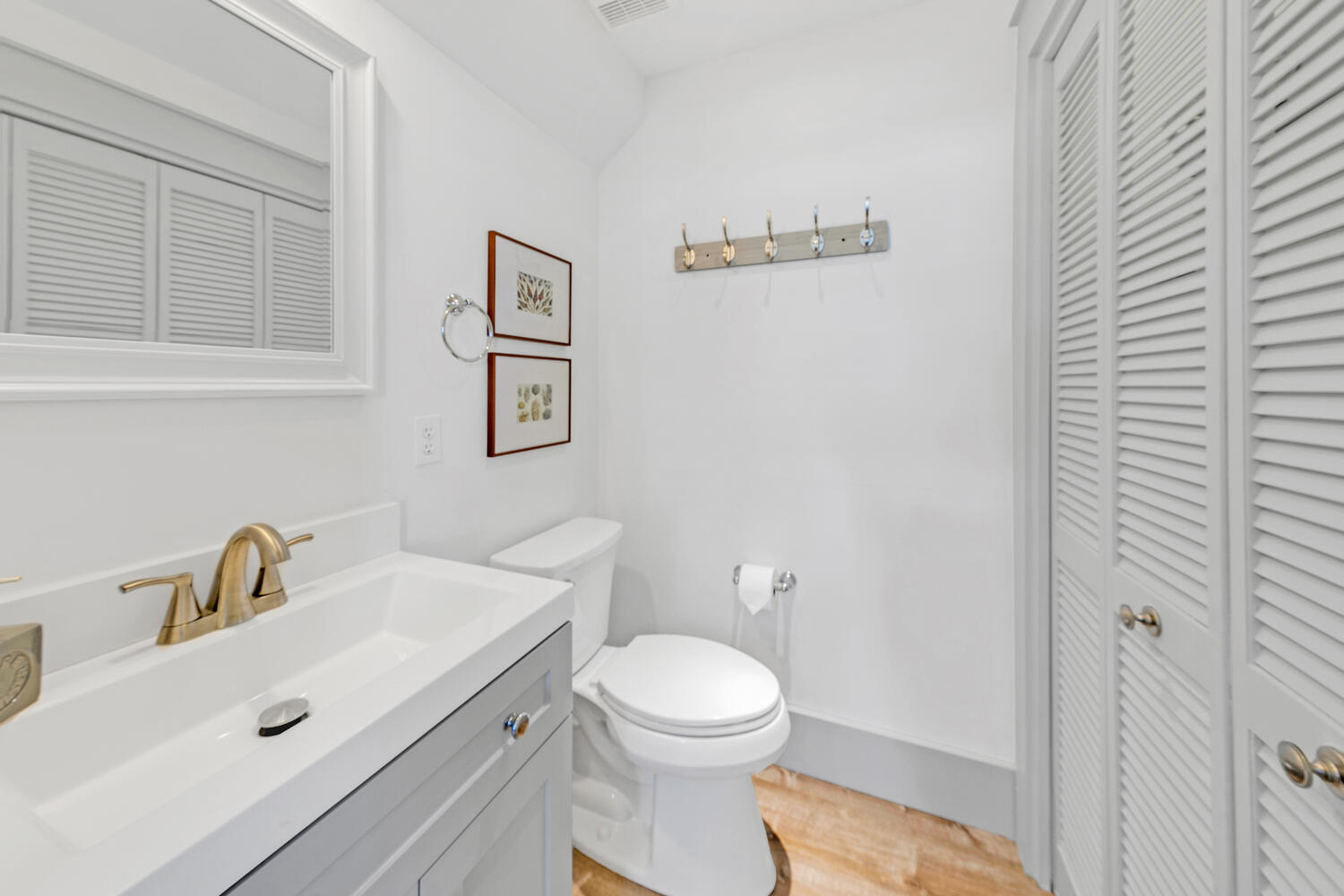 BUNGALOWS AT SEAGROVE BEACH - Residential Lease