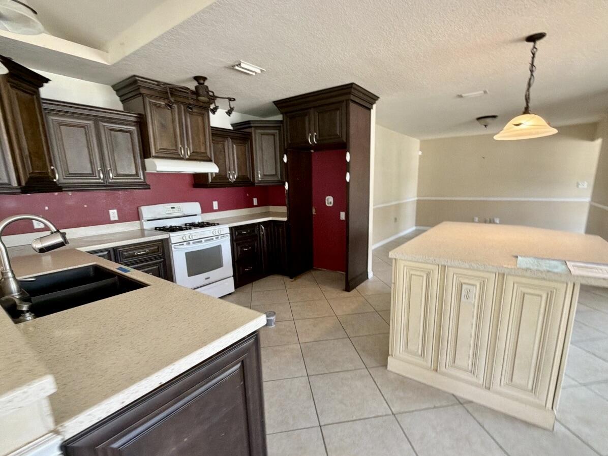 3RD ADD GARNIER BCH - Residential