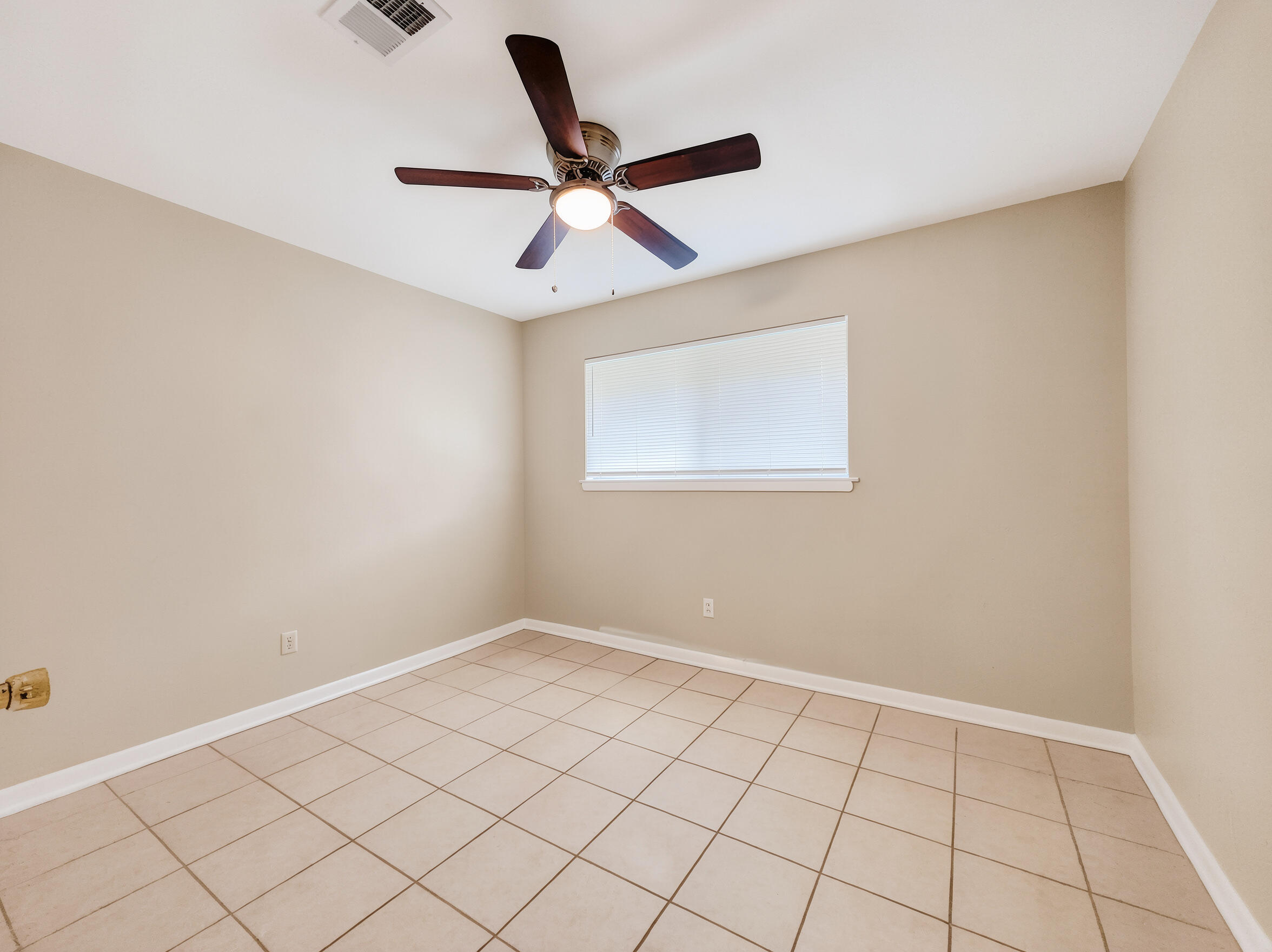 COLONY ESTATES - Residential Lease