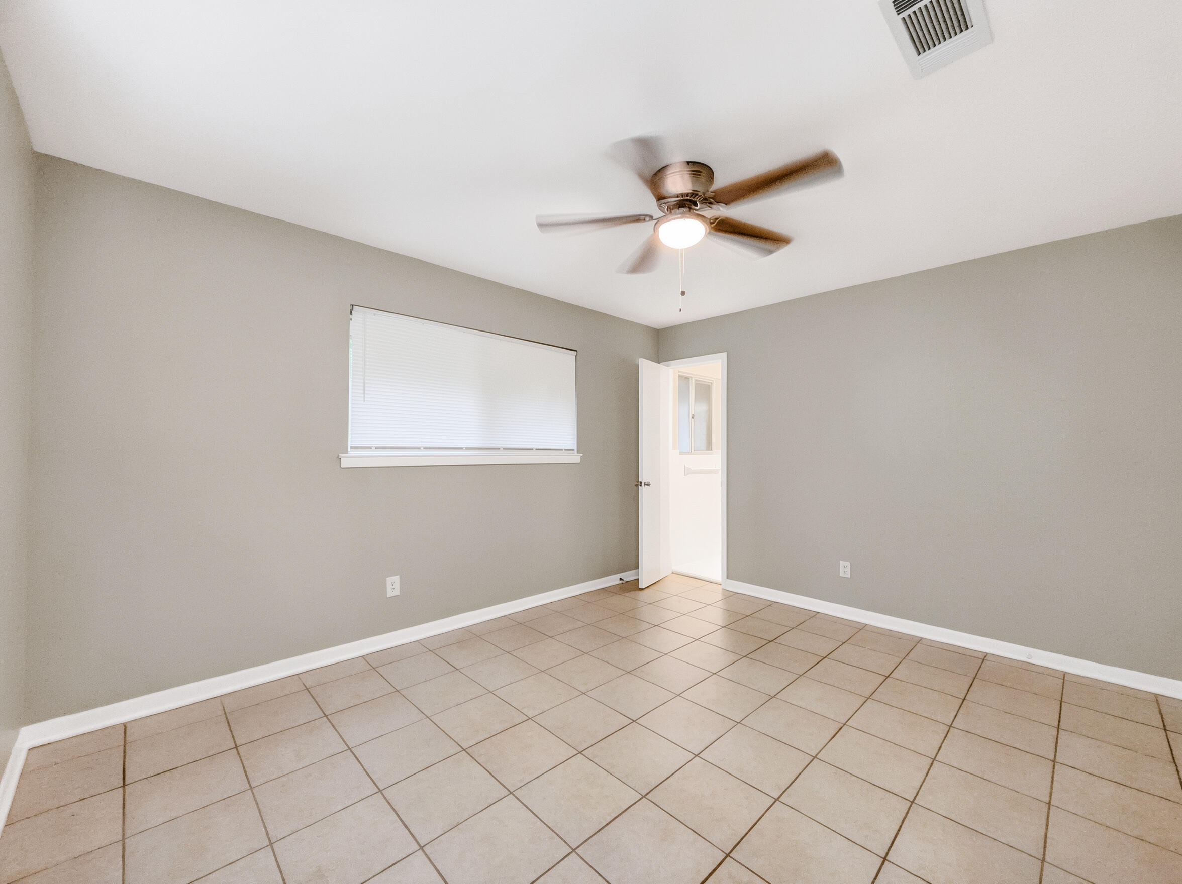 COLONY ESTATES - Residential Lease