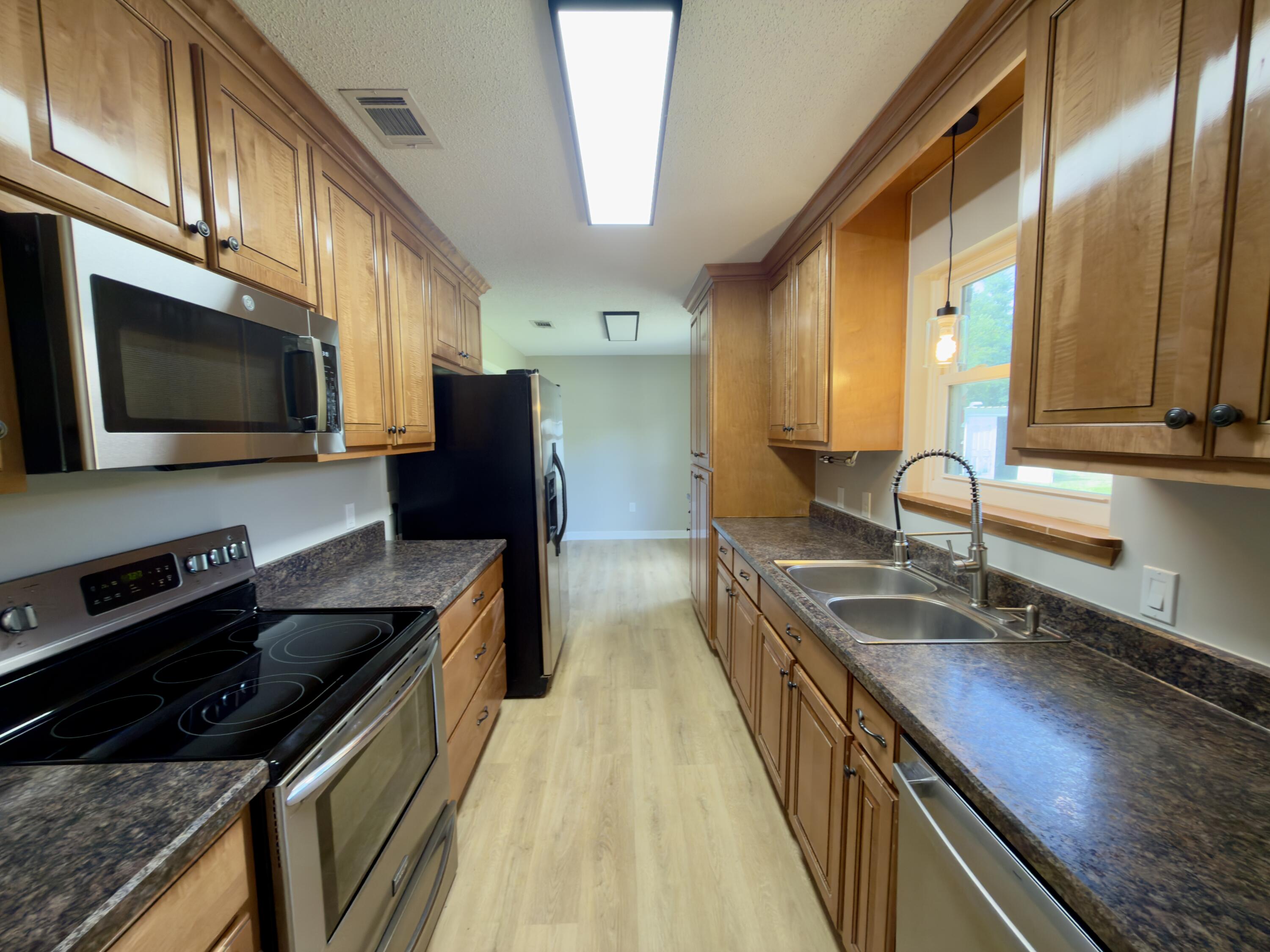 ADAMS POWELL EAST - Residential