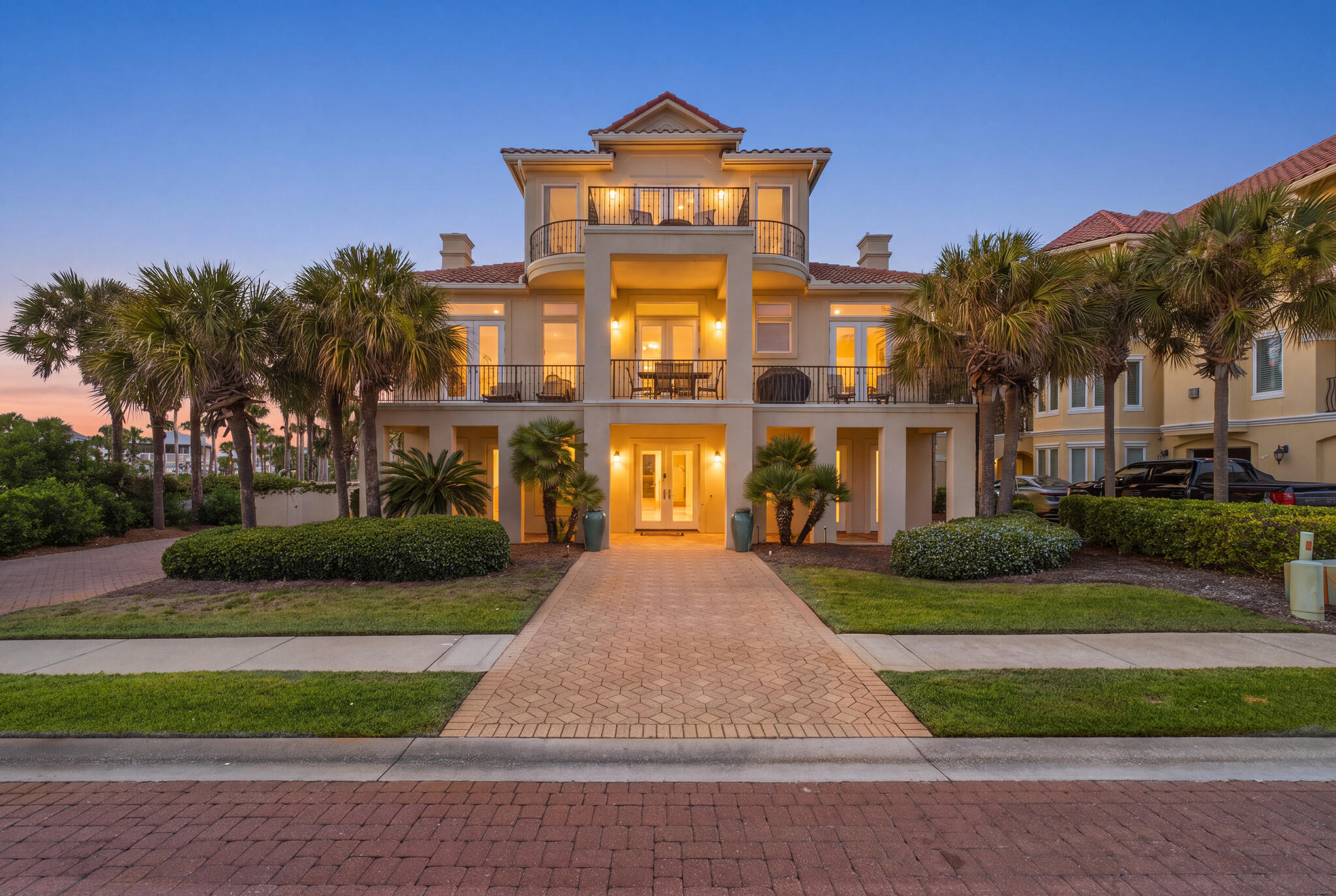 DESTINY BY THE SEA - Residential