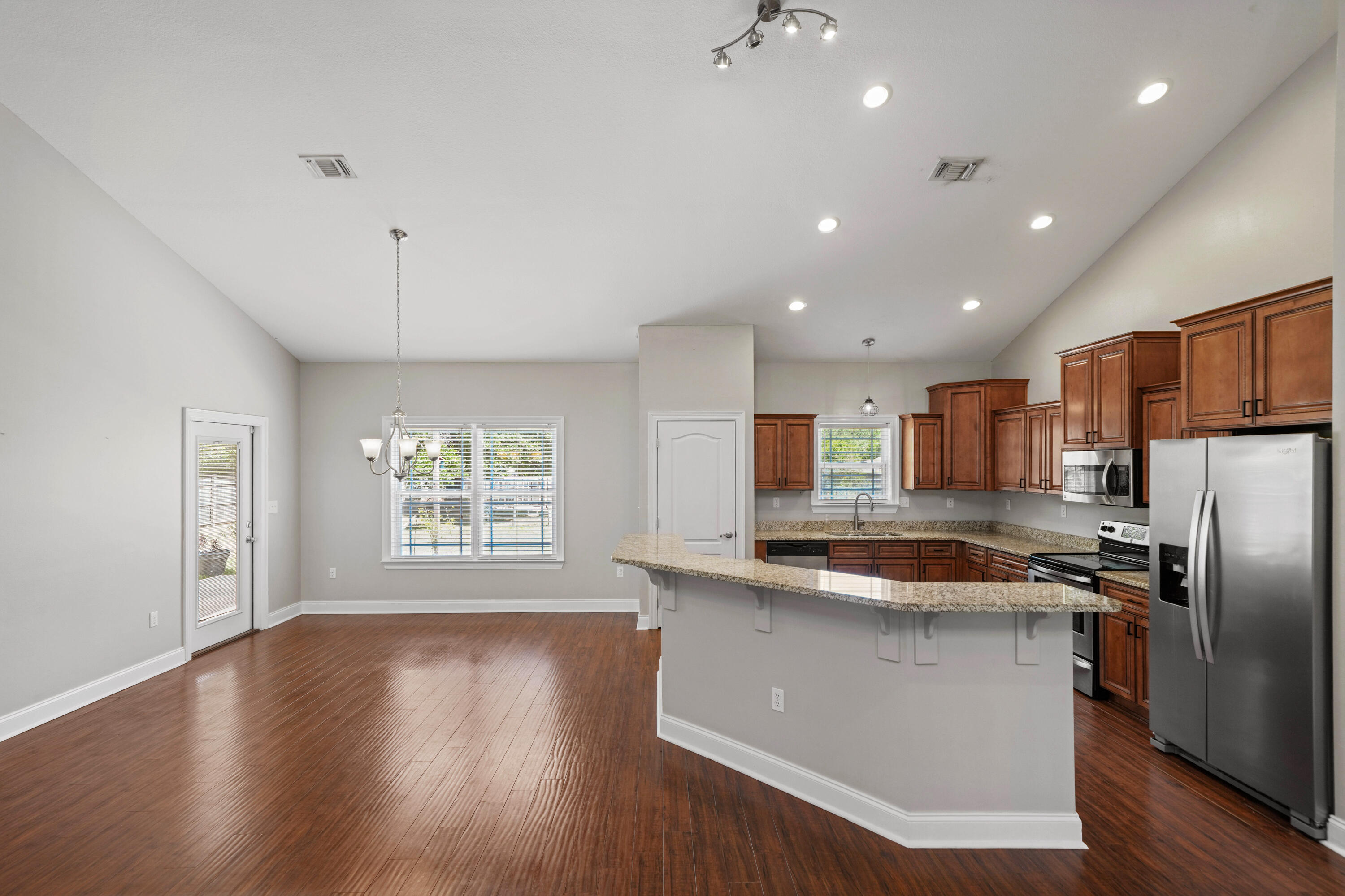 ASHTIN ESTATES - Residential