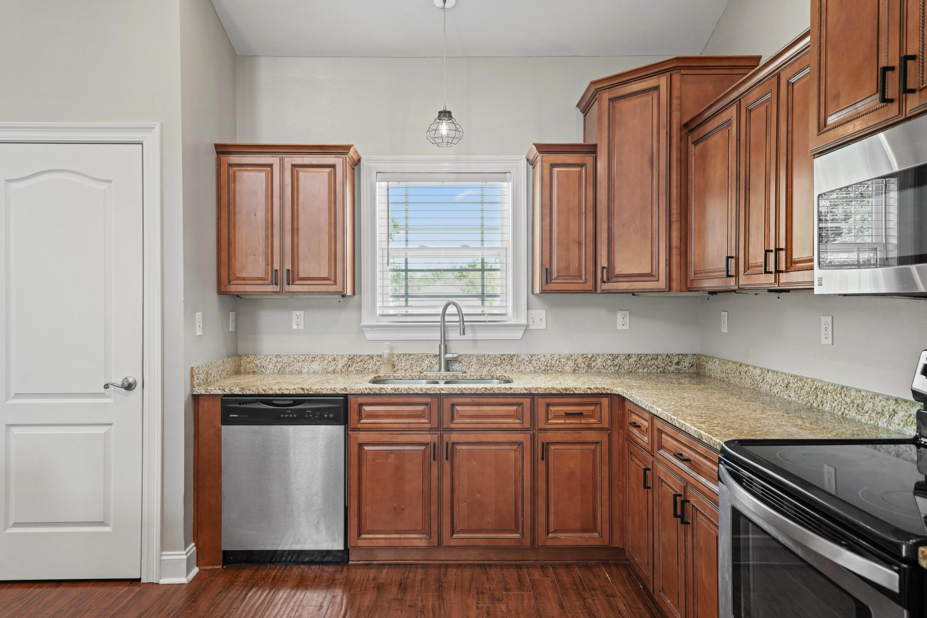 ASHTIN ESTATES - Residential
