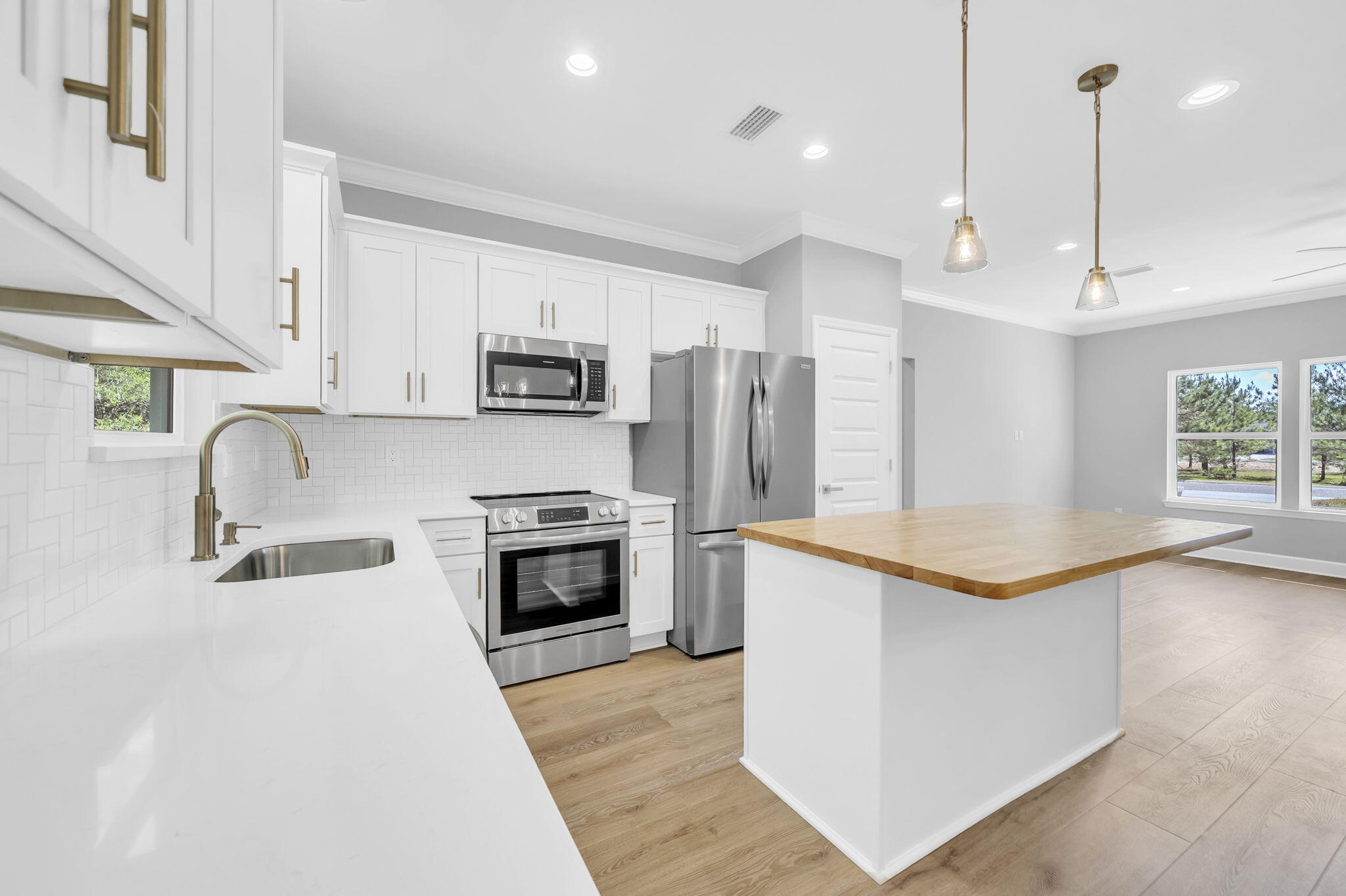 HUNTERS RIDGE - Residential