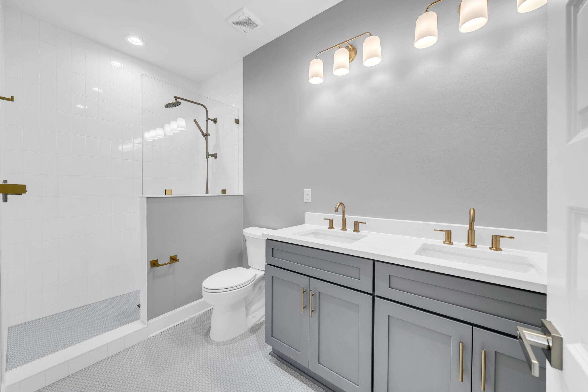 HUNTERS RIDGE - Residential
