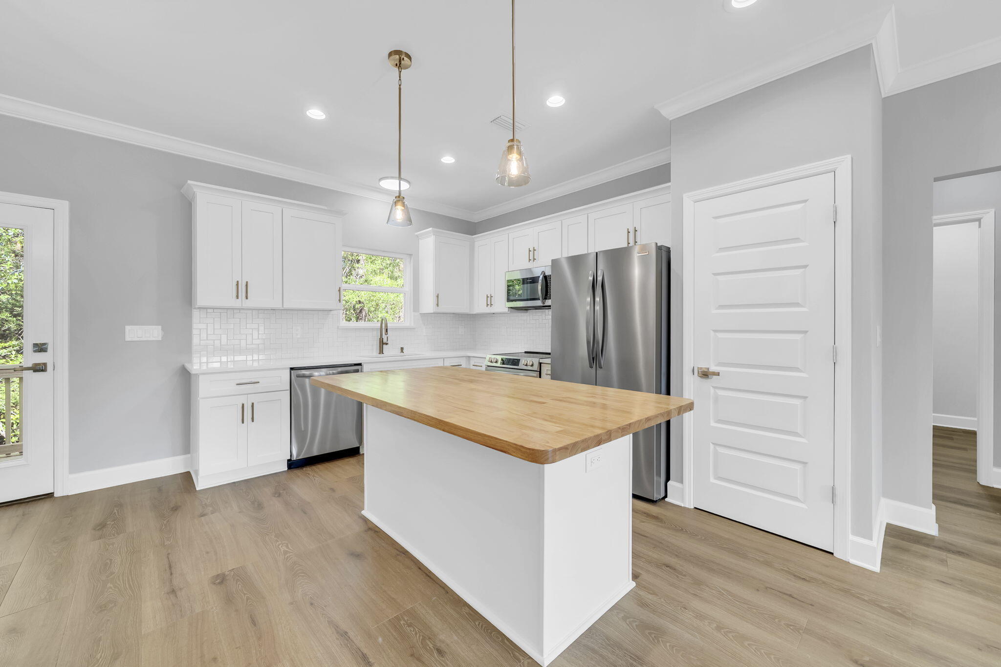 HUNTERS RIDGE - Residential