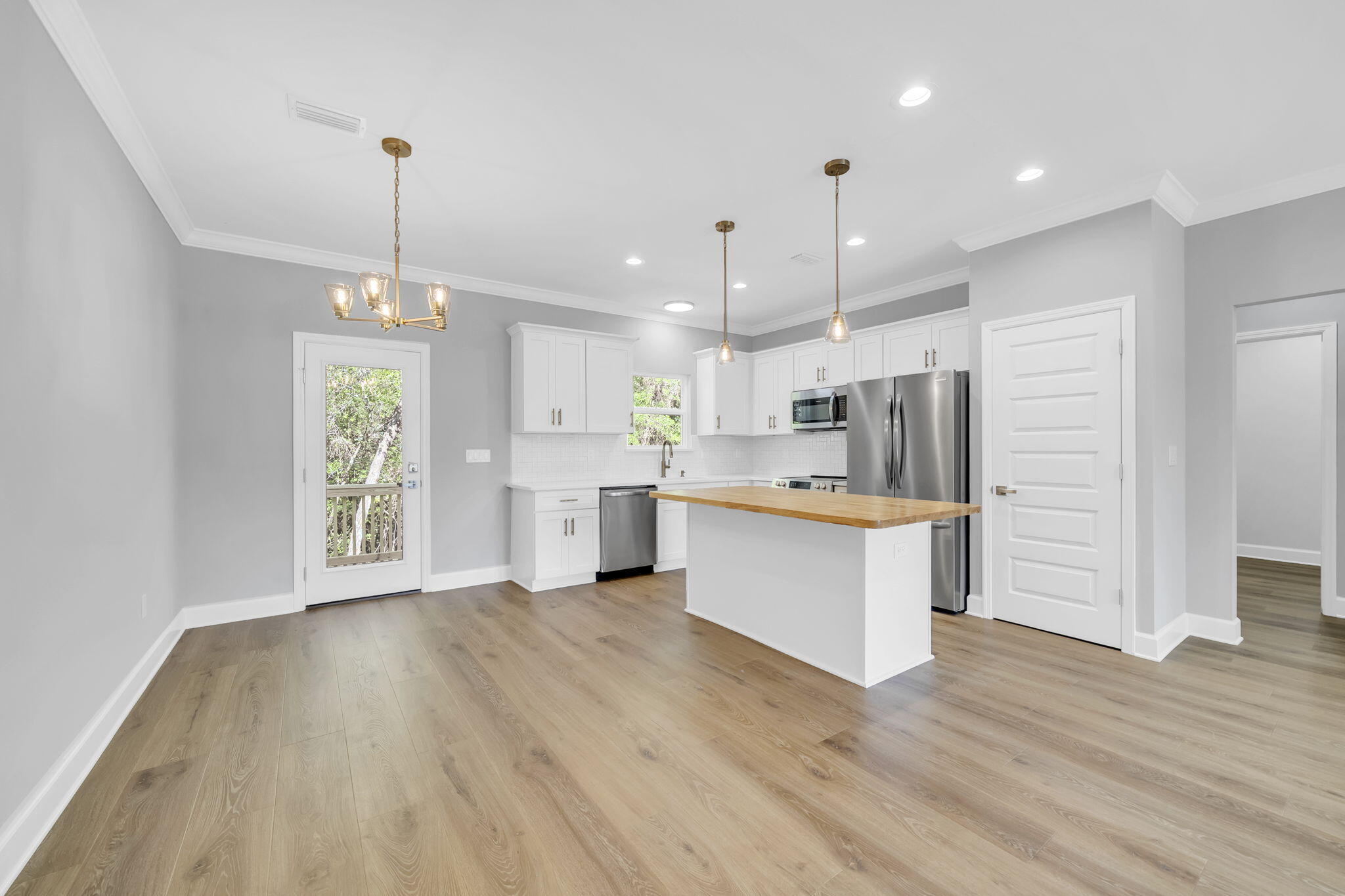 HUNTERS RIDGE - Residential