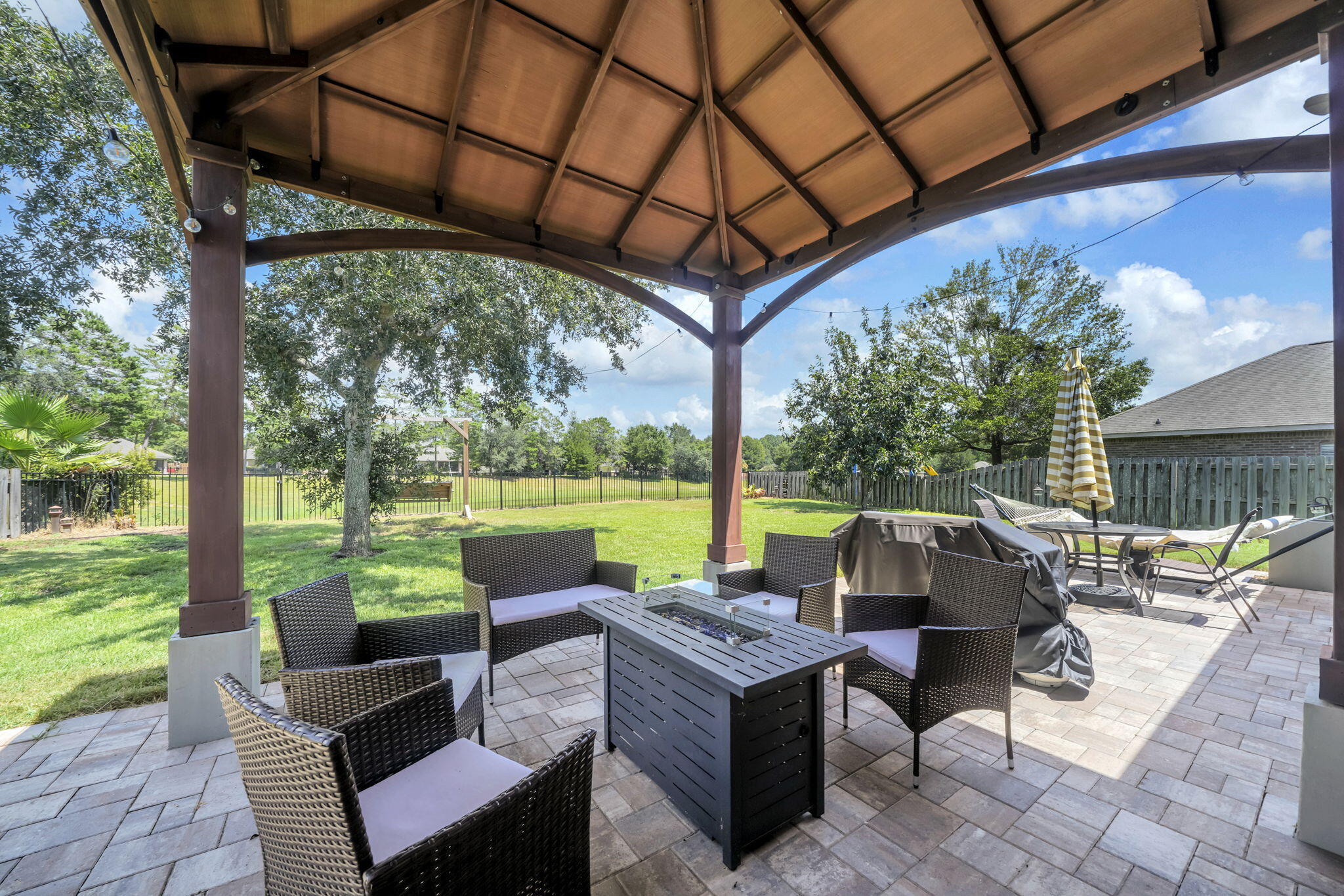 HAMMOCK BAY - Residential