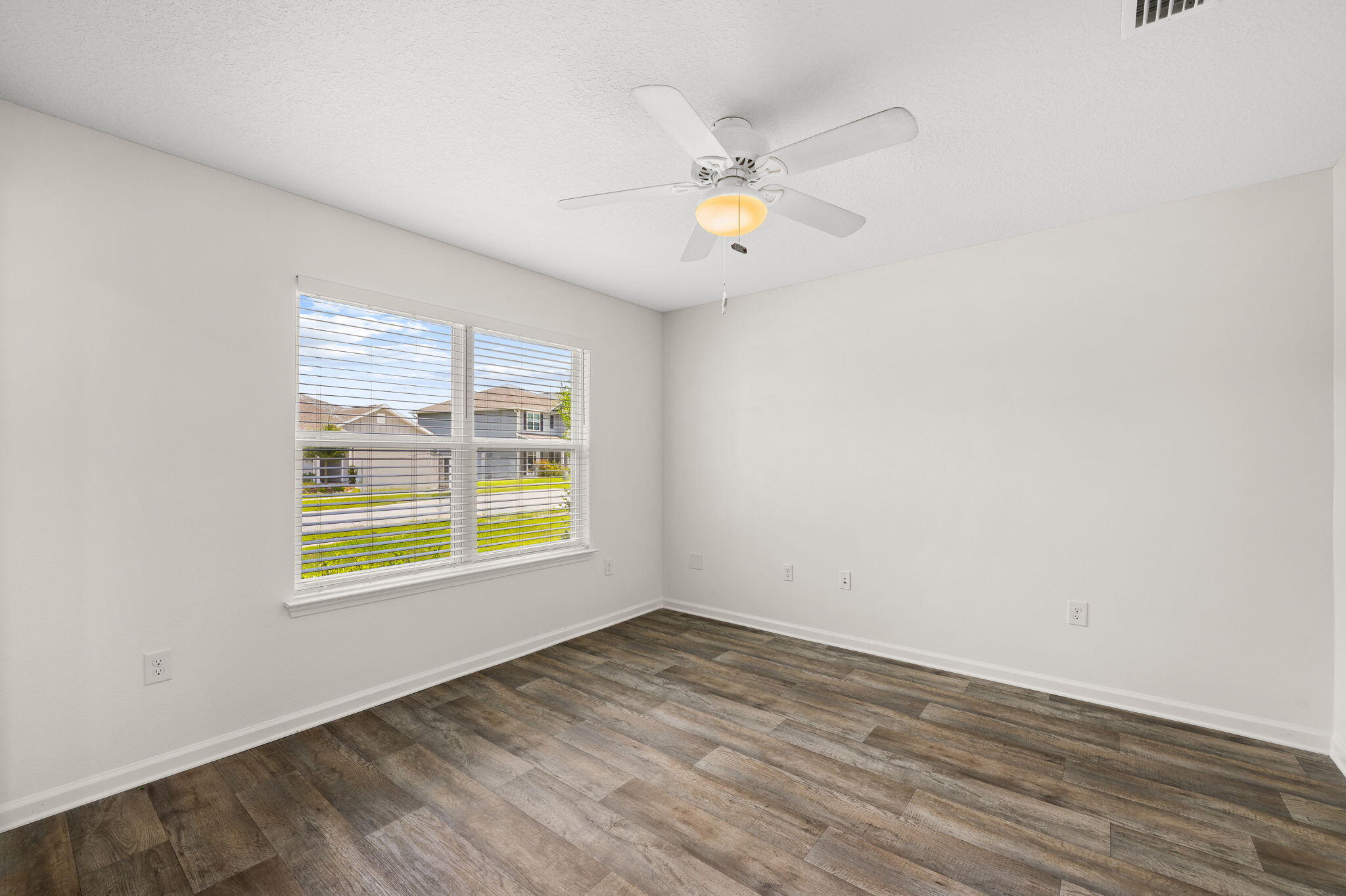 HAMMOCK BAY - Residential Lease
