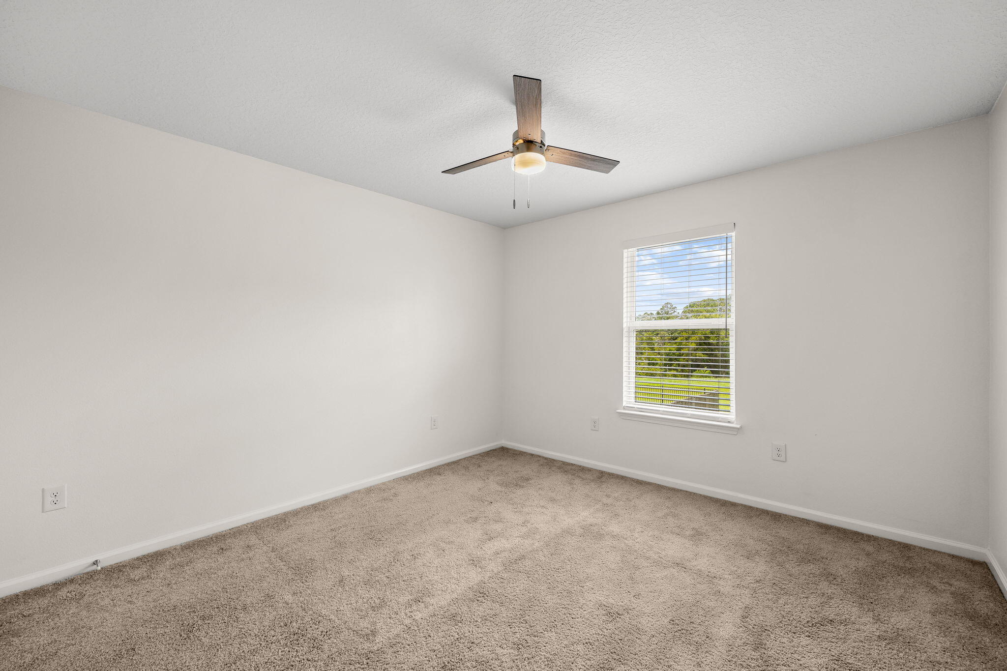 HAMMOCK BAY - Residential Lease