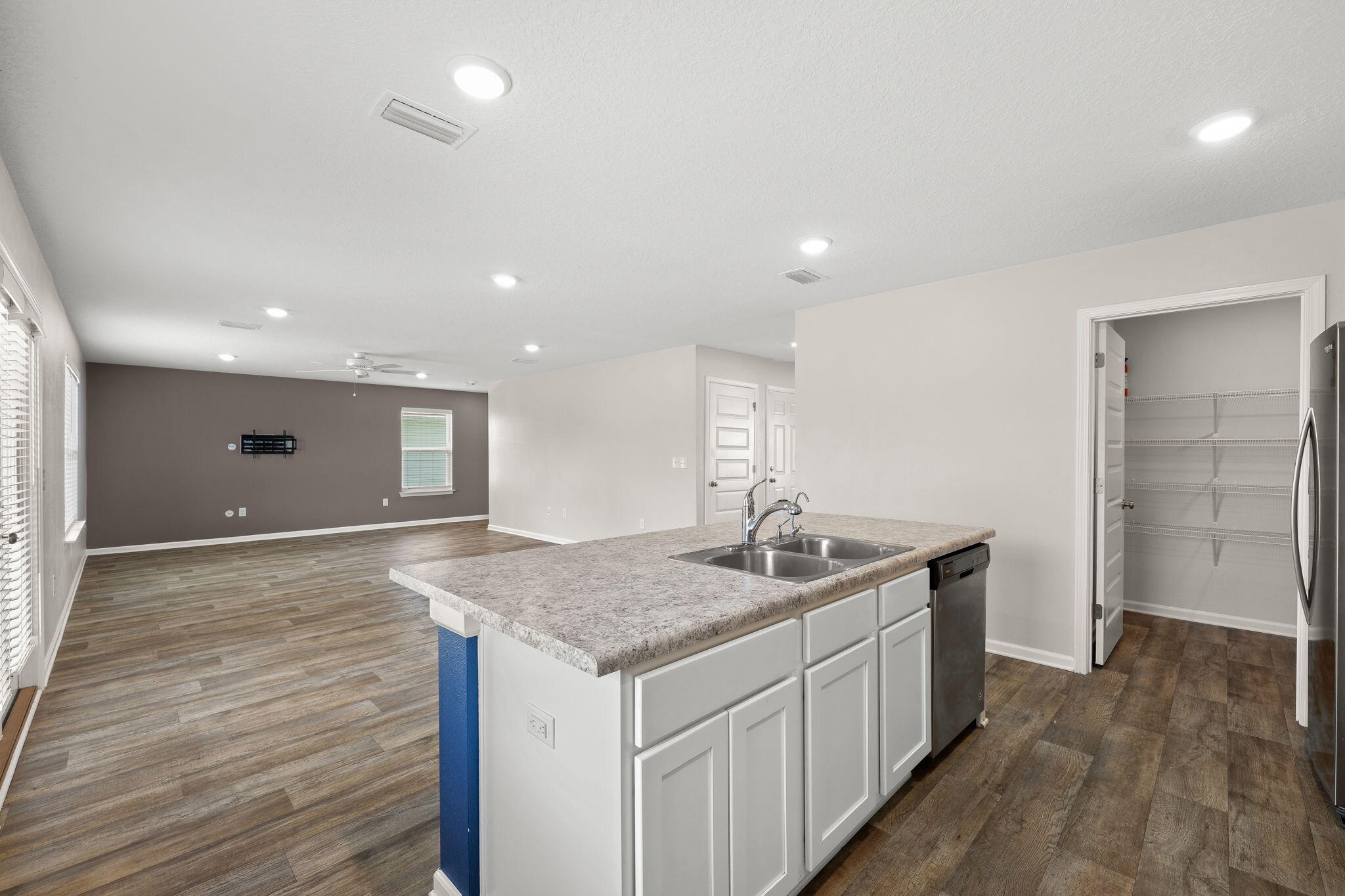 HAMMOCK BAY - Residential Lease