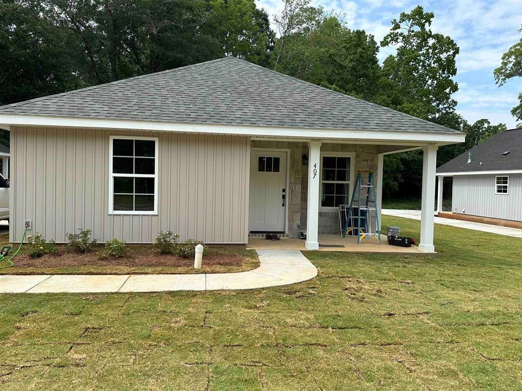 NO RECORDED SUBDIVISION - Residential