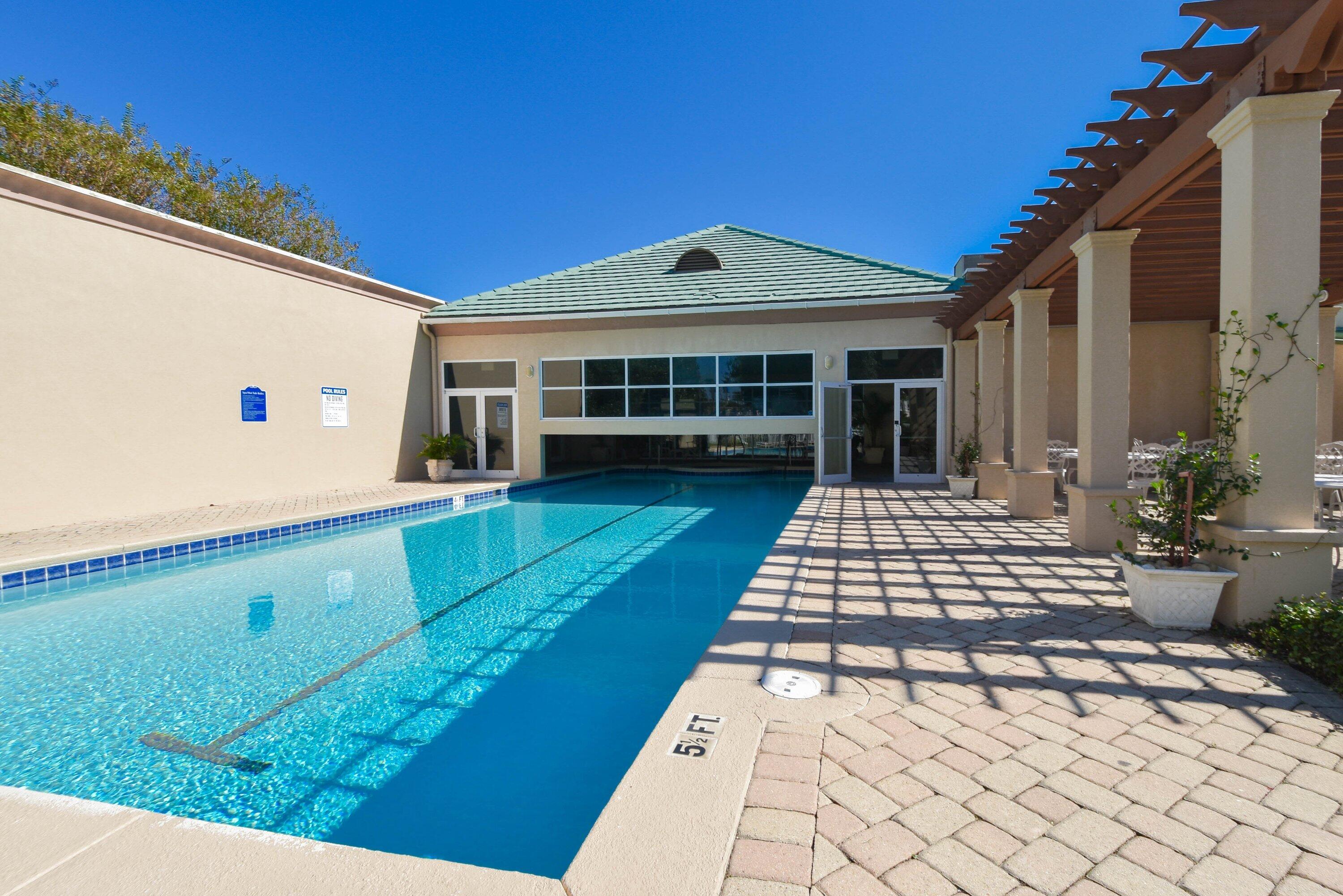 ST. MAARTEN AT SILVER SHELLS - Residential