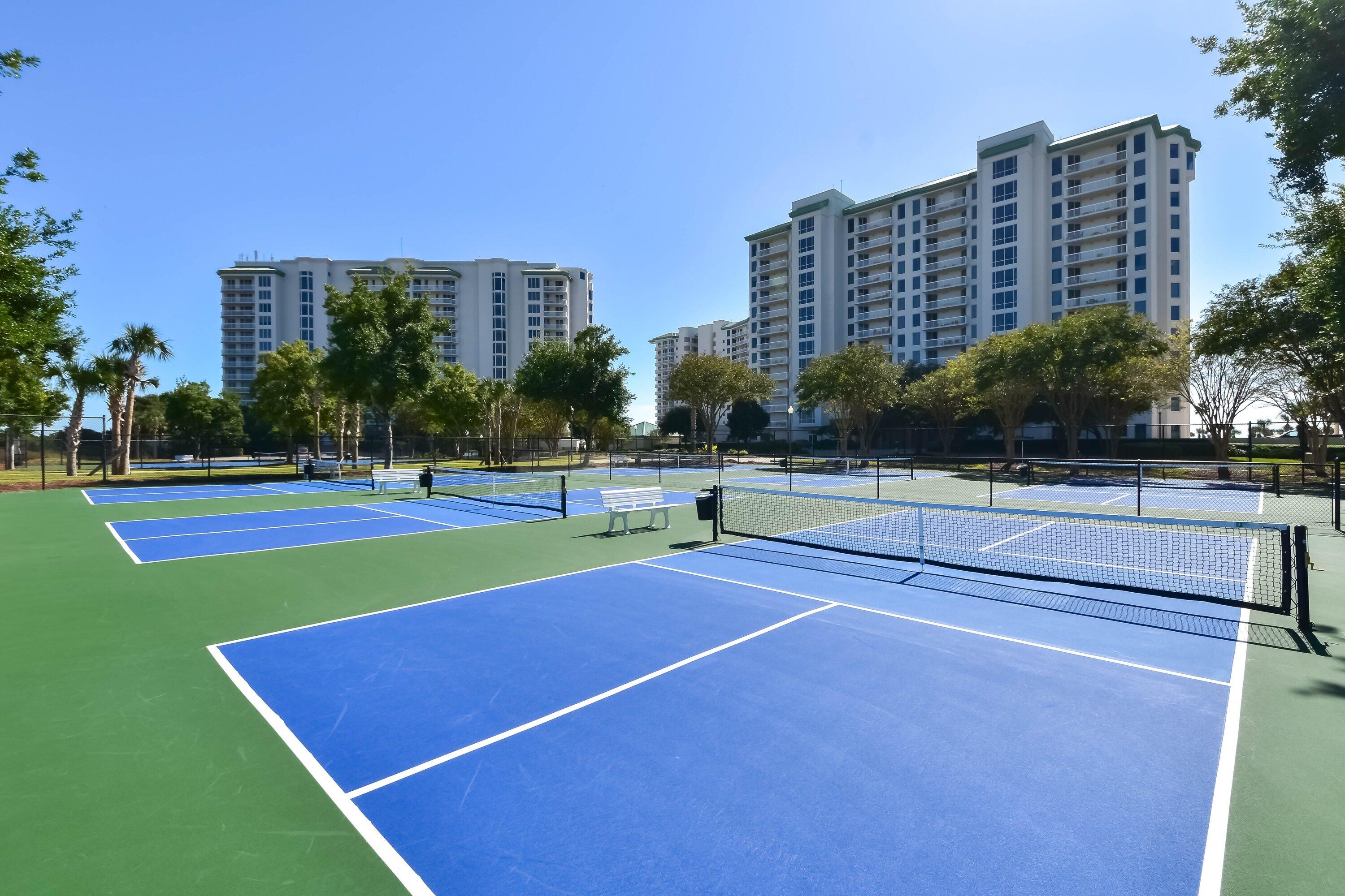 ST. MAARTEN AT SILVER SHELLS - Residential
