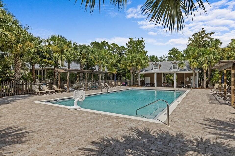 HIDDEN GROVE - Residential