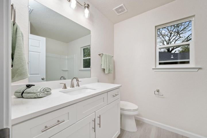 Crestview S1/2 LOTS 11 & 12 BLK 110 - Residential