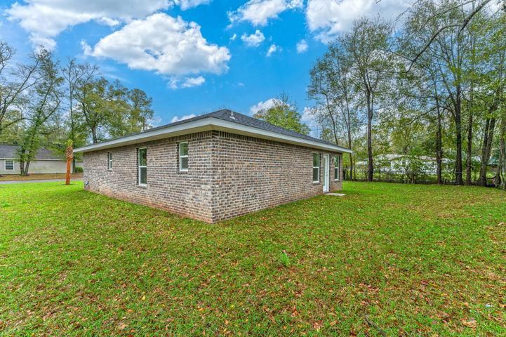 Crestview S1/2 LOTS 11 & 12 BLK 110 - Residential