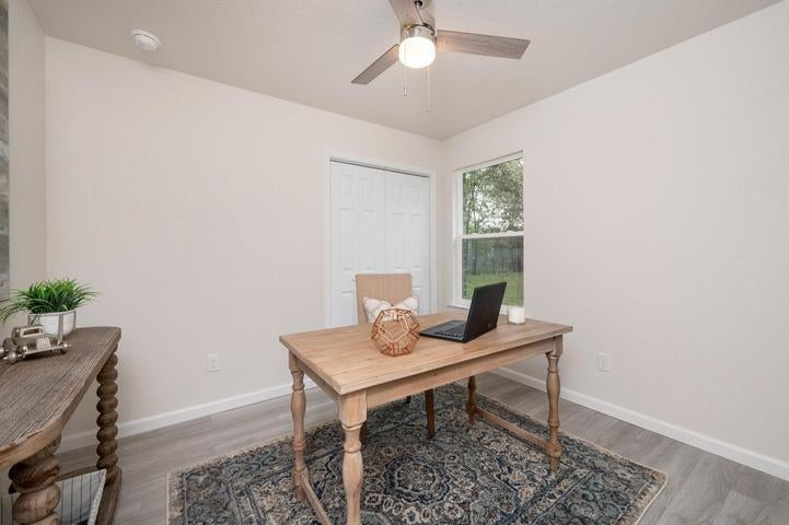 Crestview S1/2 LOTS 11 & 12 BLK 110 - Residential