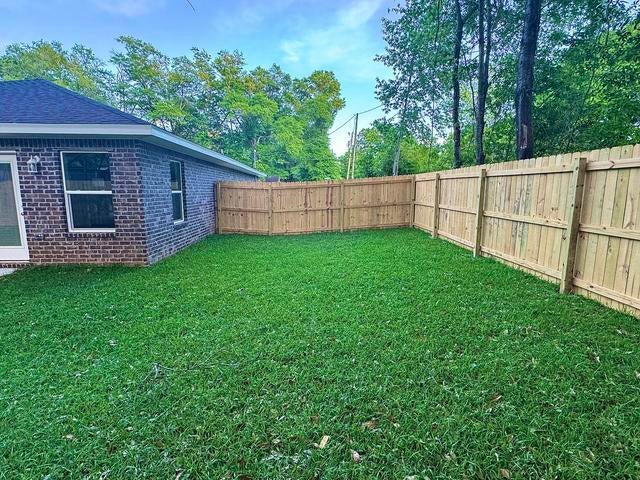 Crestview S1/2 LOTS 11 & 12 BLK 110 - Residential