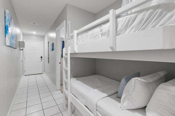 MARAVILLA CONDO 2 - Residential