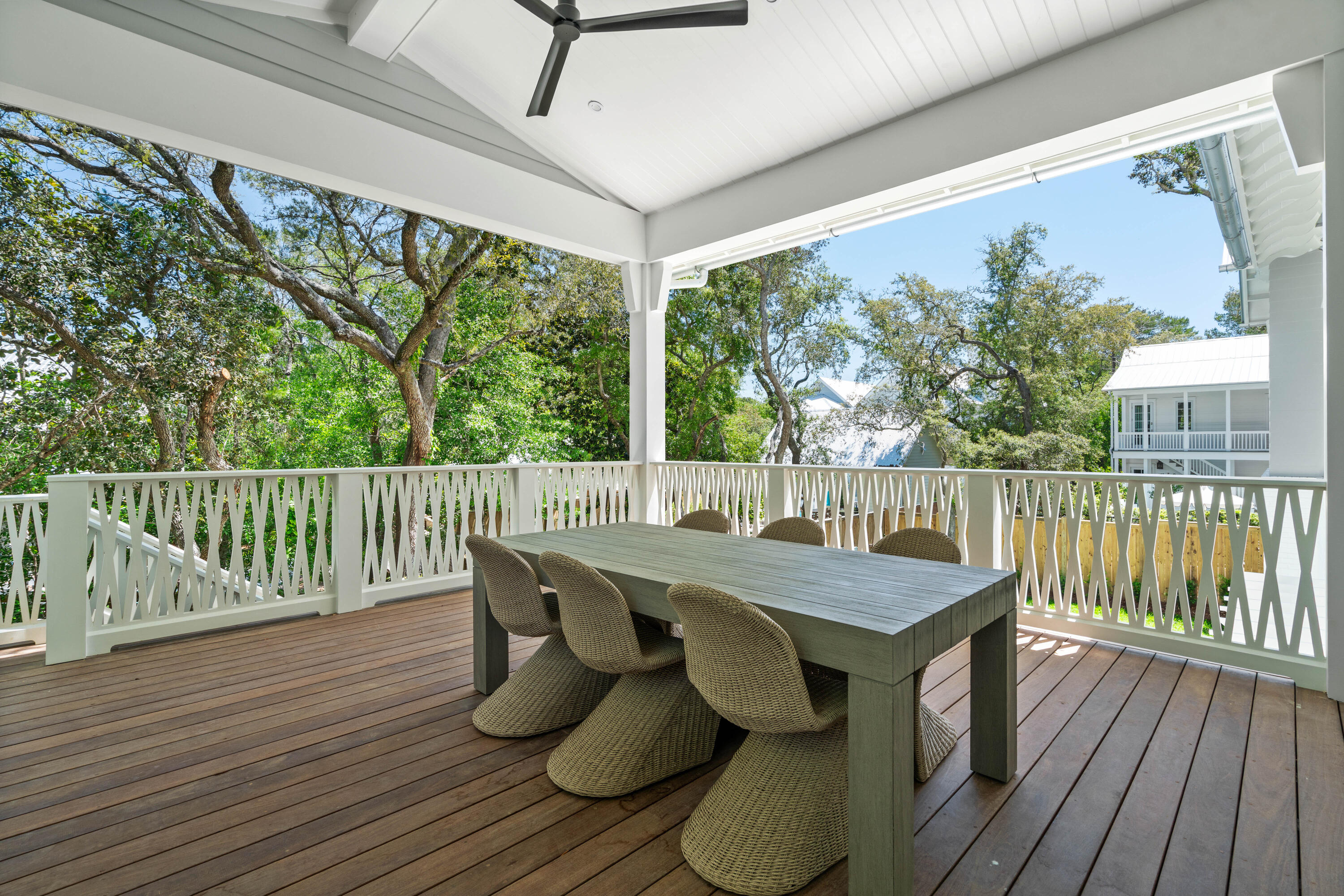 SEAGROVE 5TH ADDN - Residential