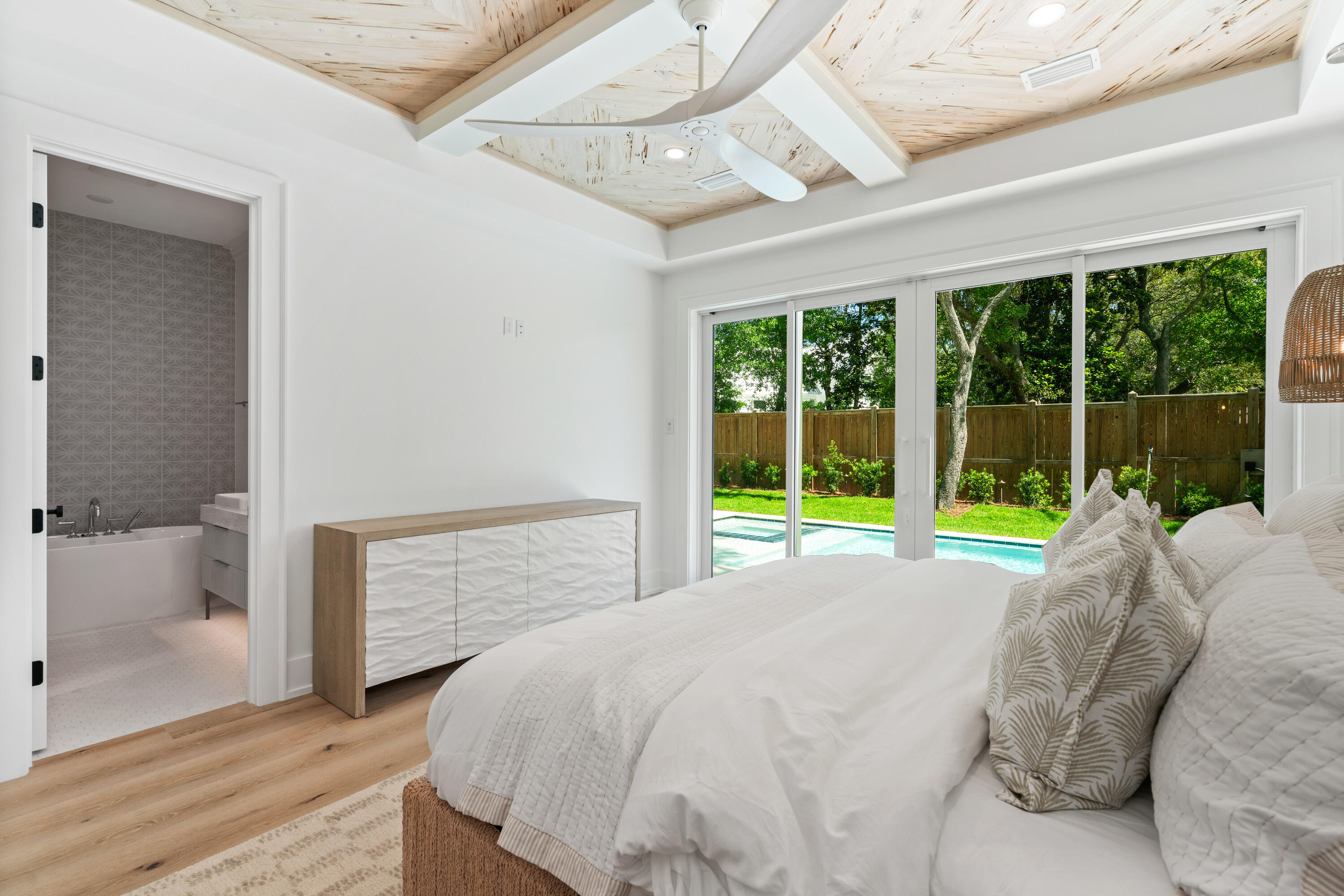 SEAGROVE 5TH ADDN - Residential
