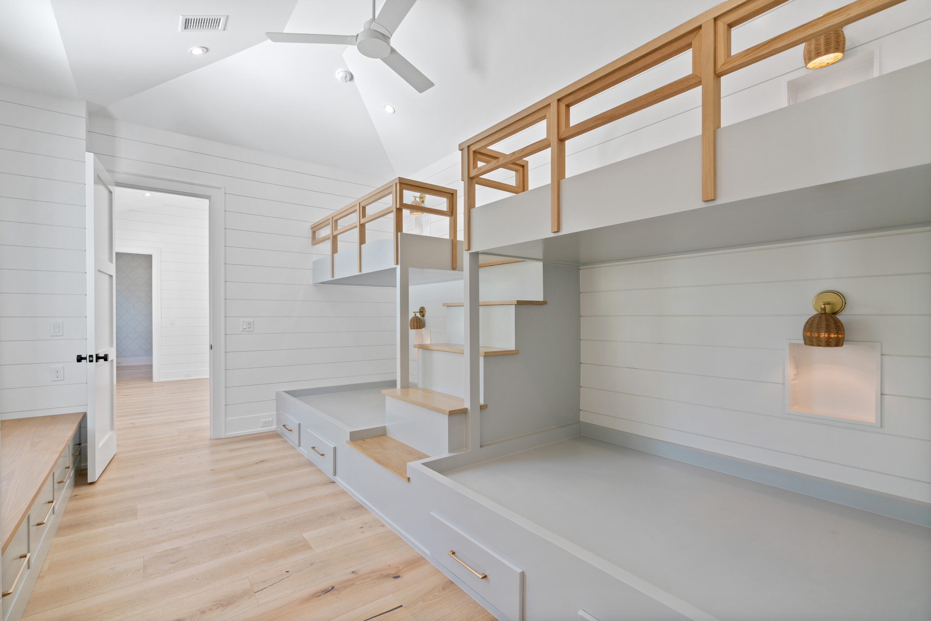 SEAGROVE 5TH ADDN - Residential