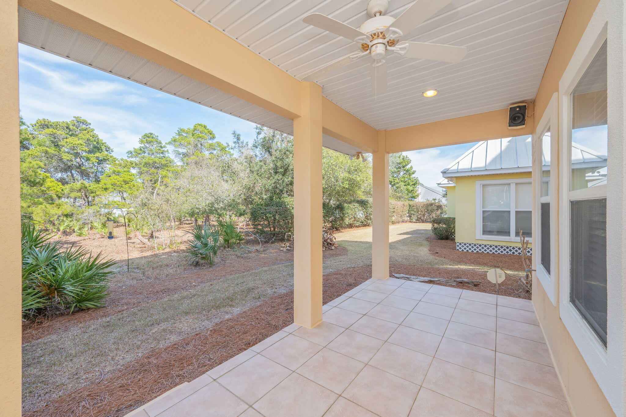 MARAVILLA COTTAGES - Residential