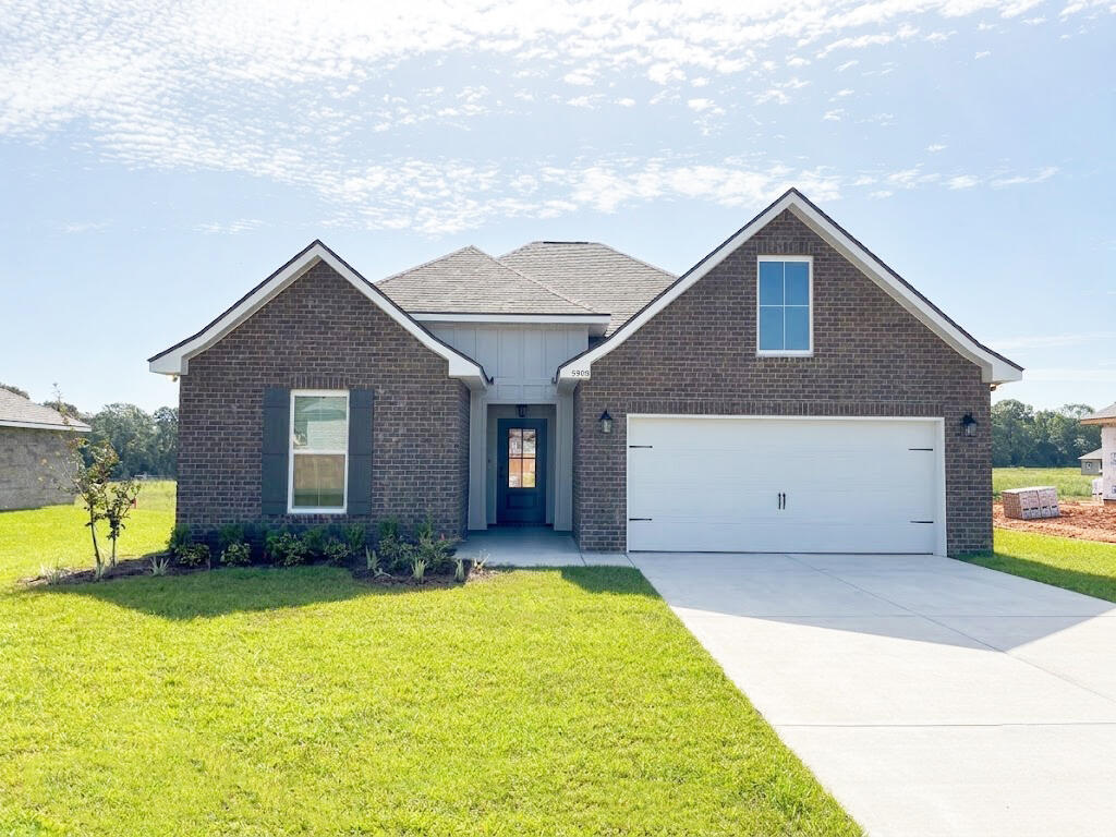 HOUSTON PLACE - Residential
