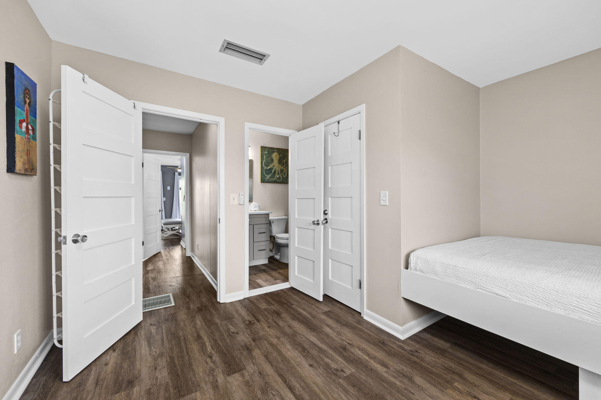 SEA BLUFF CONDO PH 3 - Residential