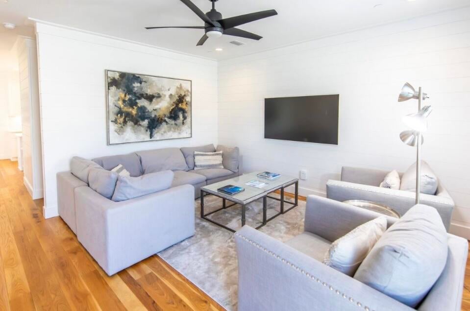 Blue Gulf Townhomes - Residential Lease