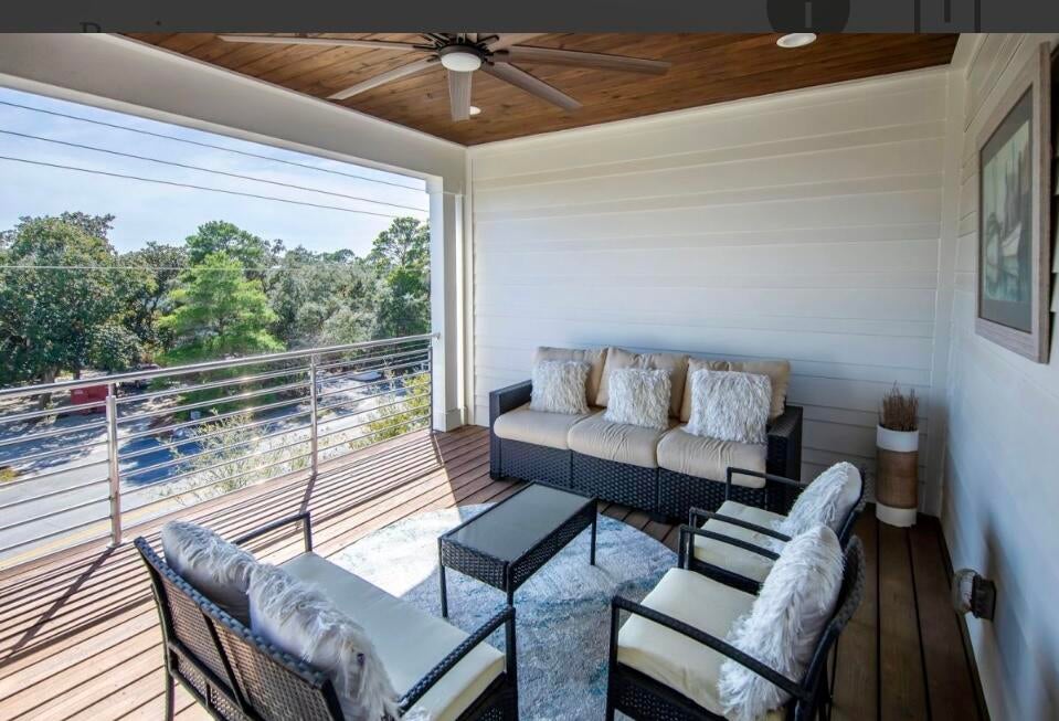 Blue Gulf Townhomes - Residential Lease