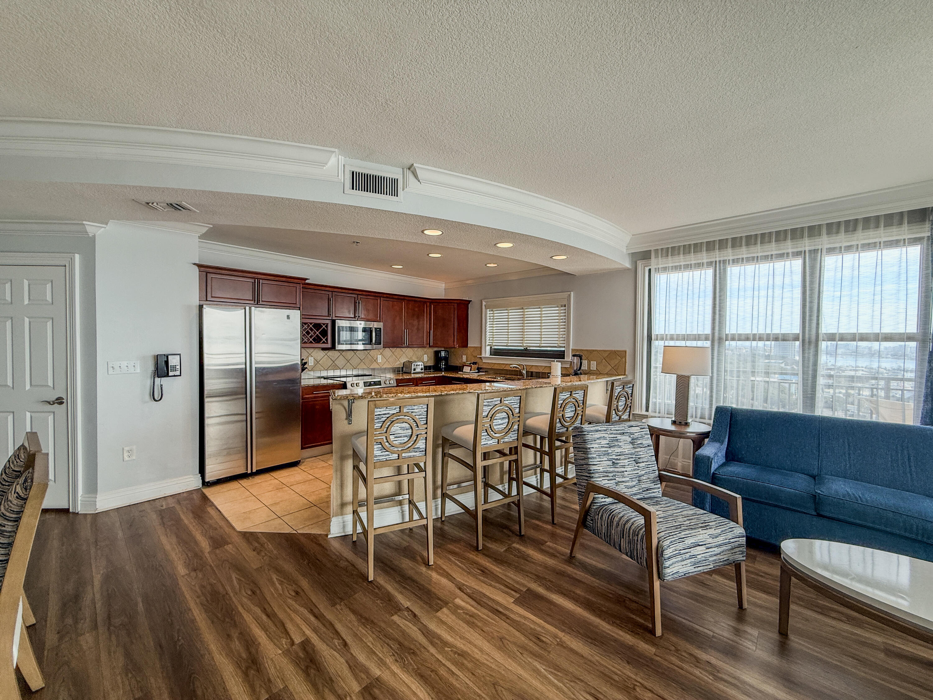 EMERALD GRANDE - Residential