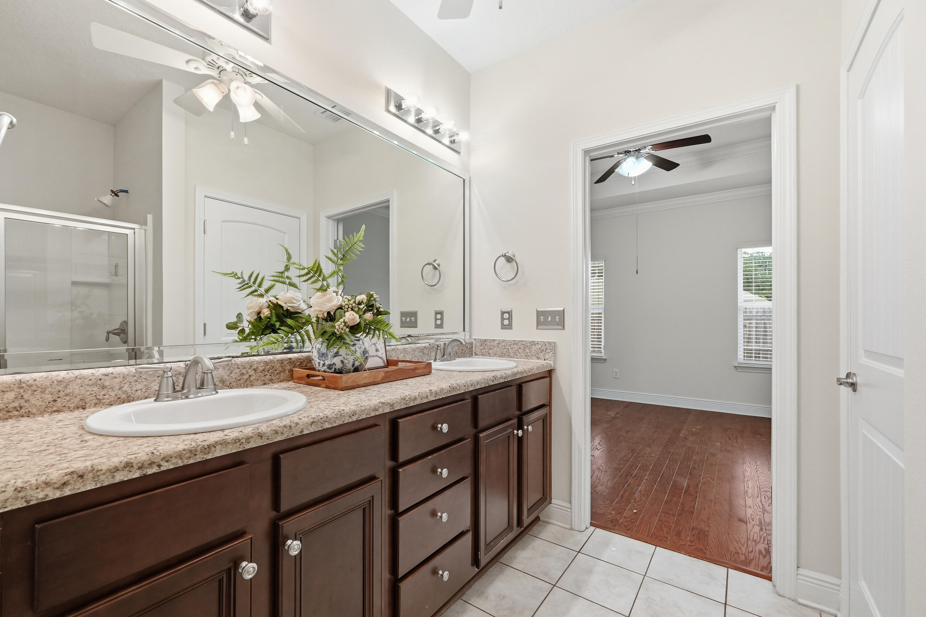 LAGRANGE LANDING - Residential
