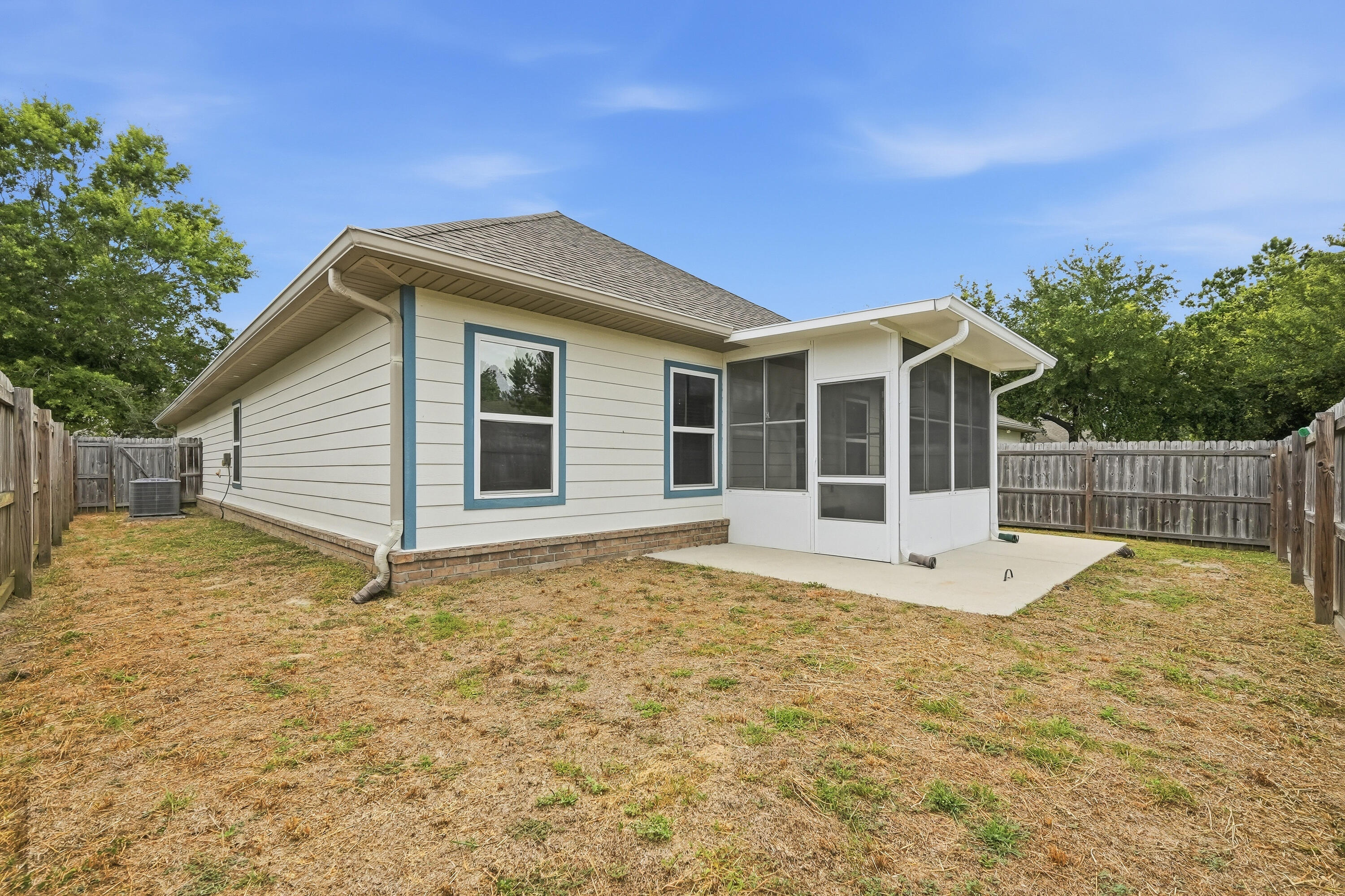 LAGRANGE LANDING - Residential